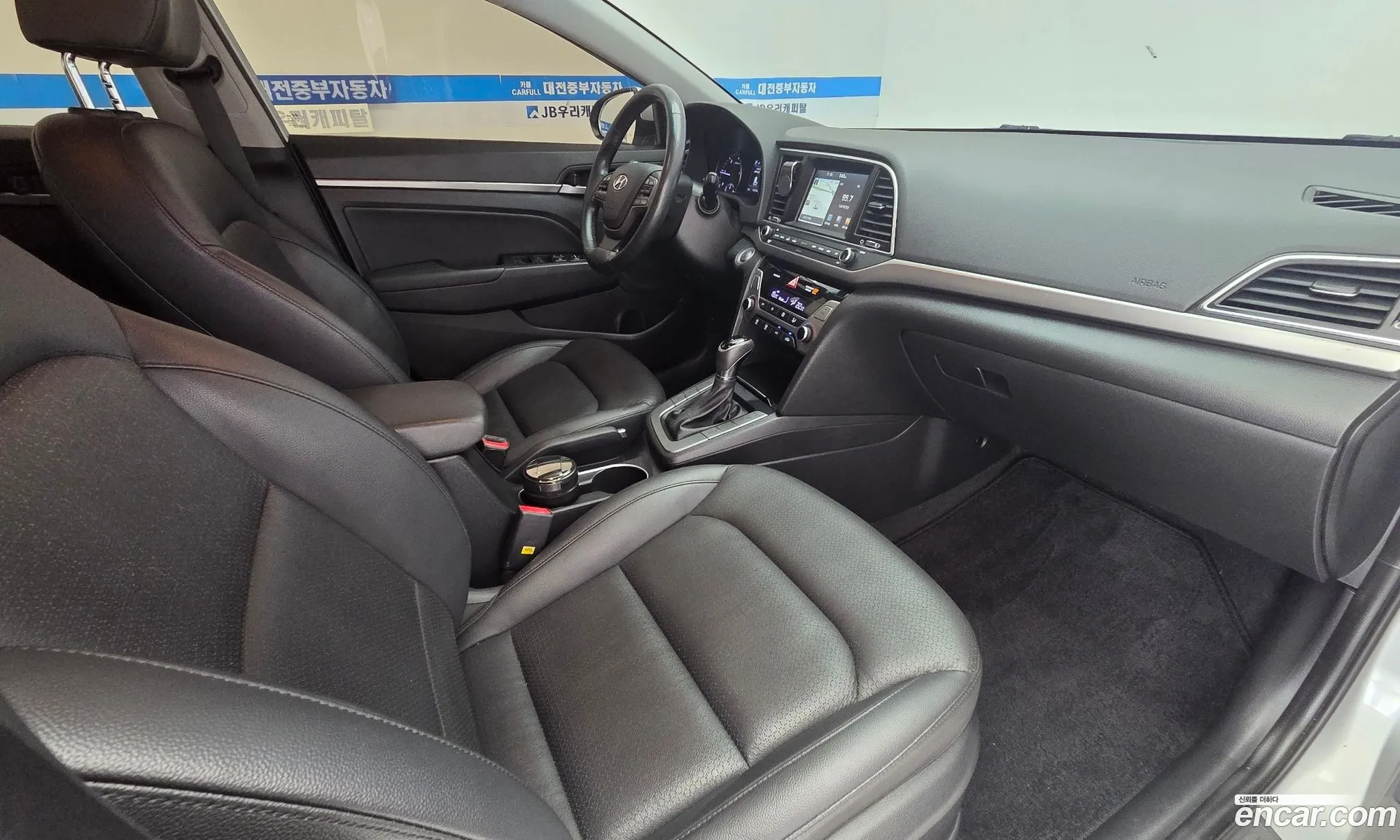 Hyundai Elantra AD 2016 — 2