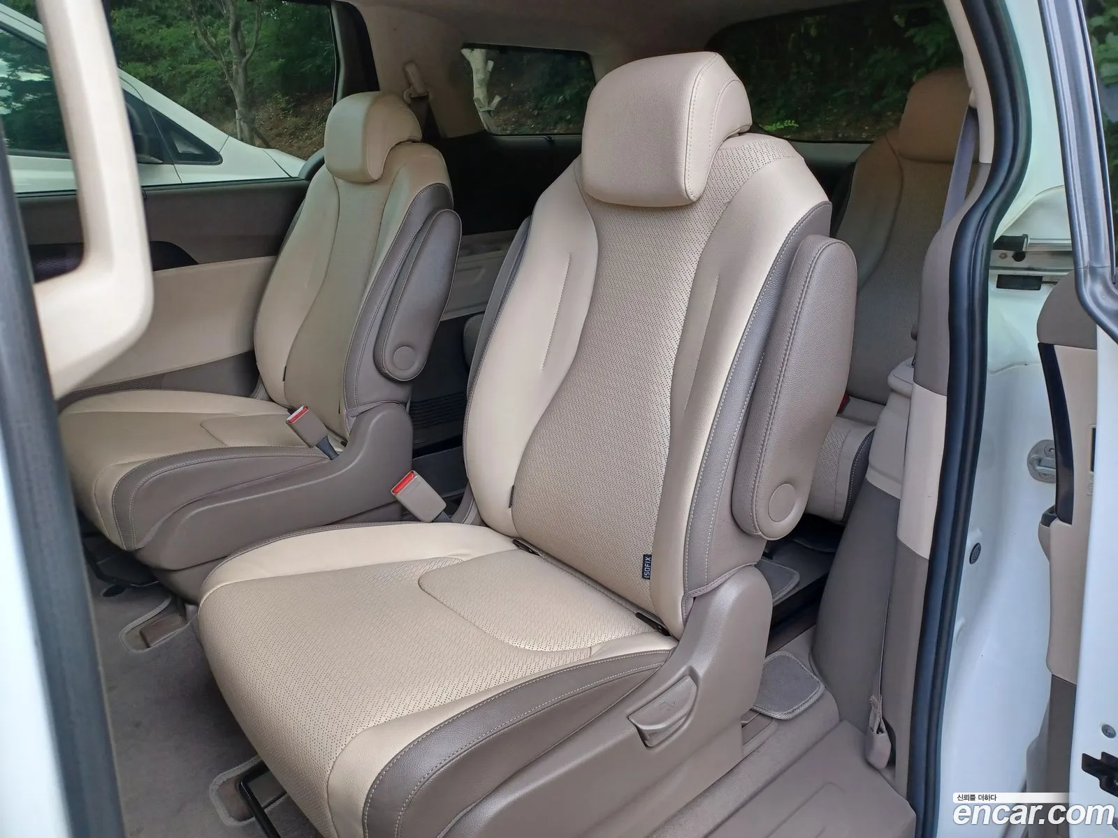 Kia Carnival 2020 — 5