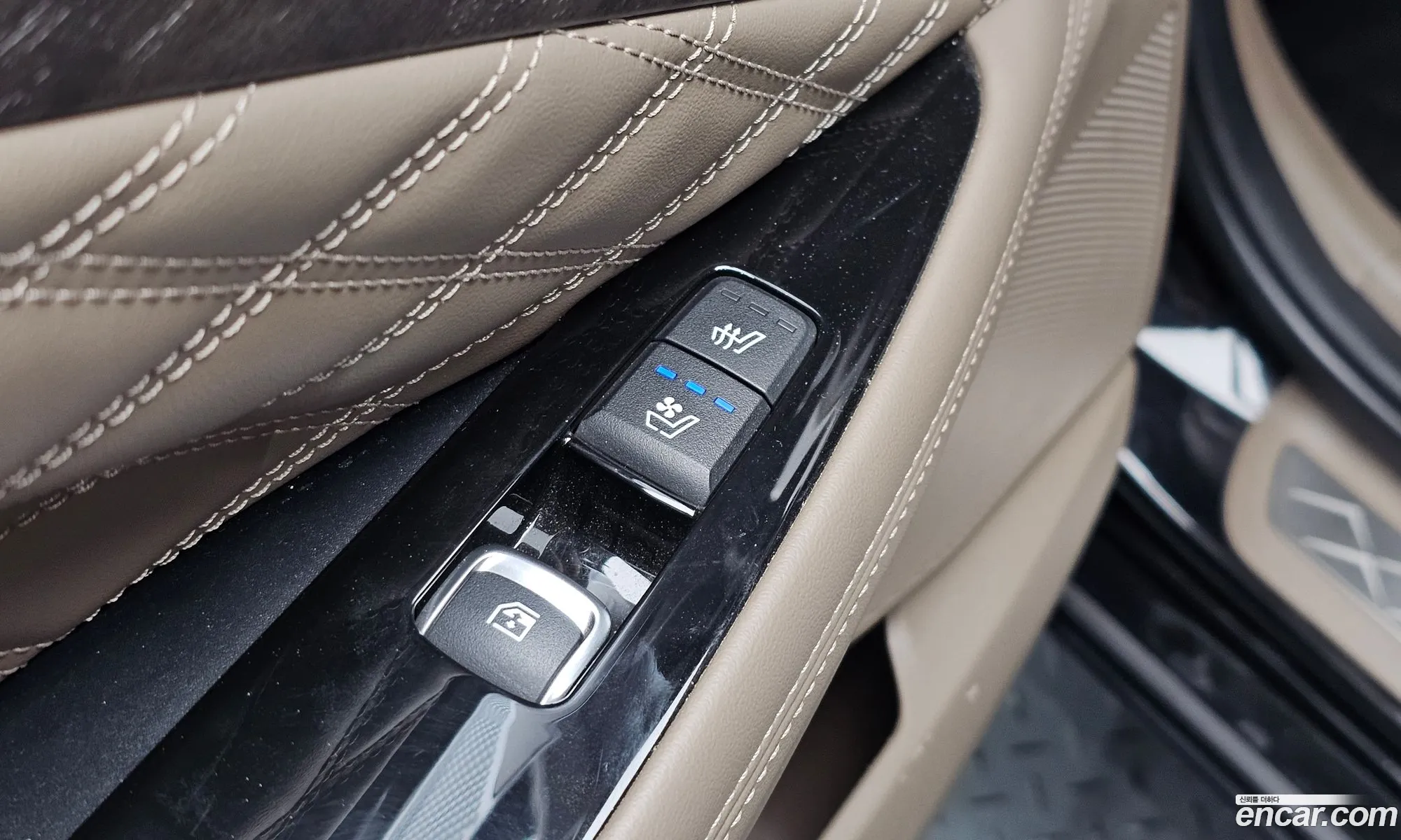 Kia K8 2021 KNAM541DDNA015696 — 32