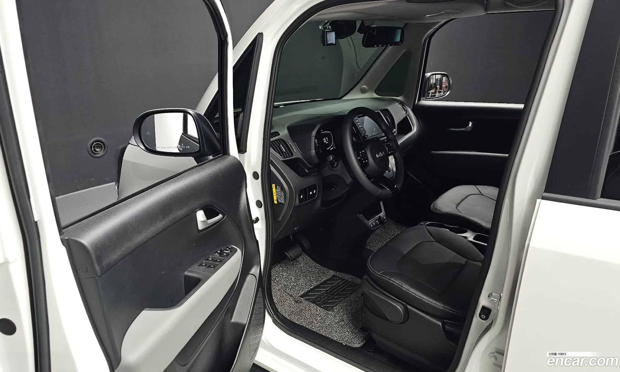 Kia Kia Ray 2025 KNACH811BST430667 — 32