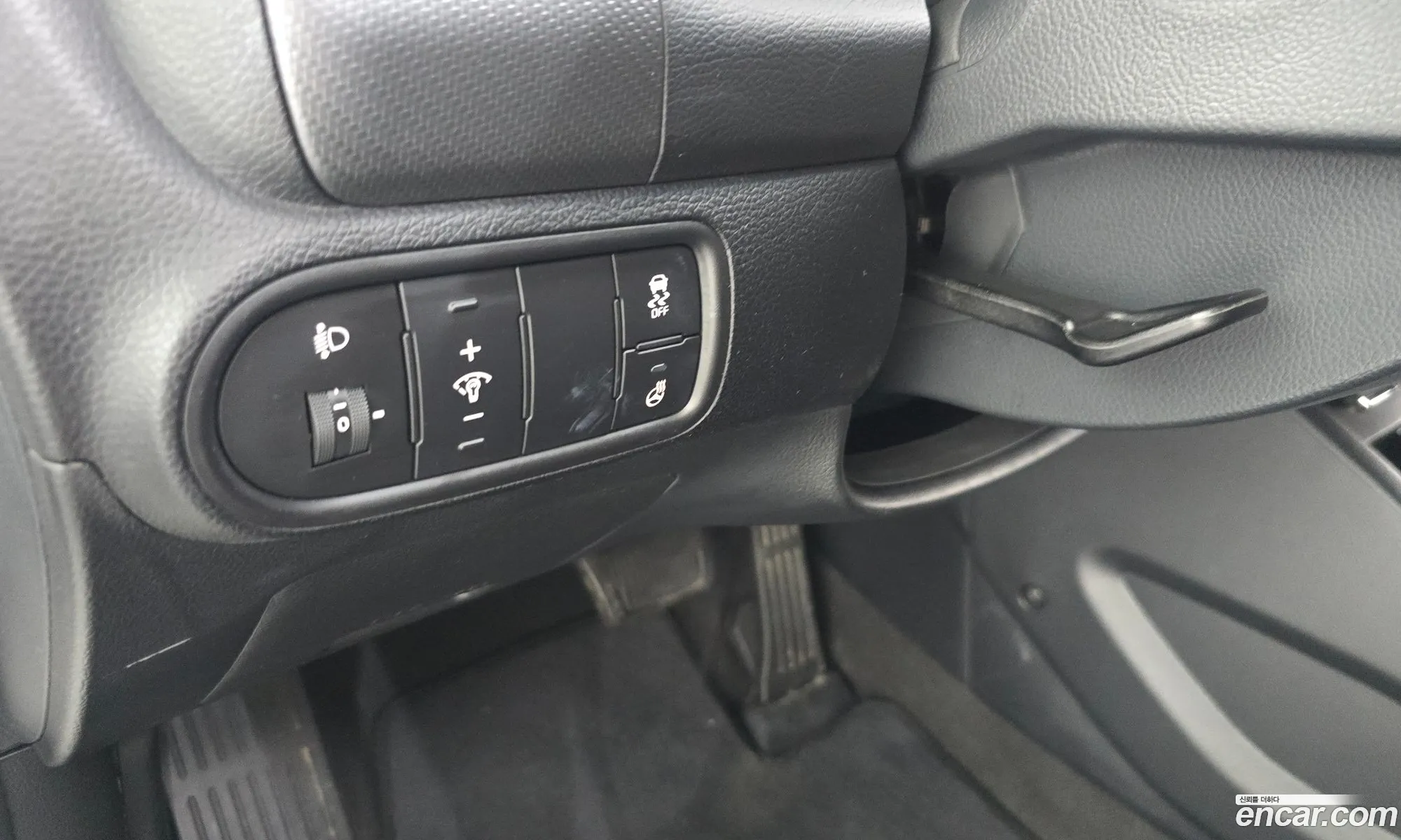 Kia K3 2017 KNAFK412BJA738752 — 16