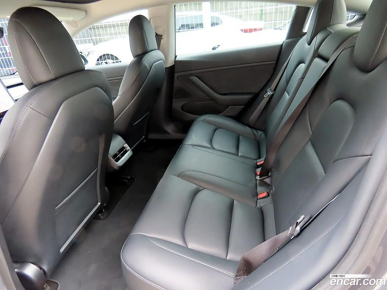 Tesla Model 3 2020 — 14