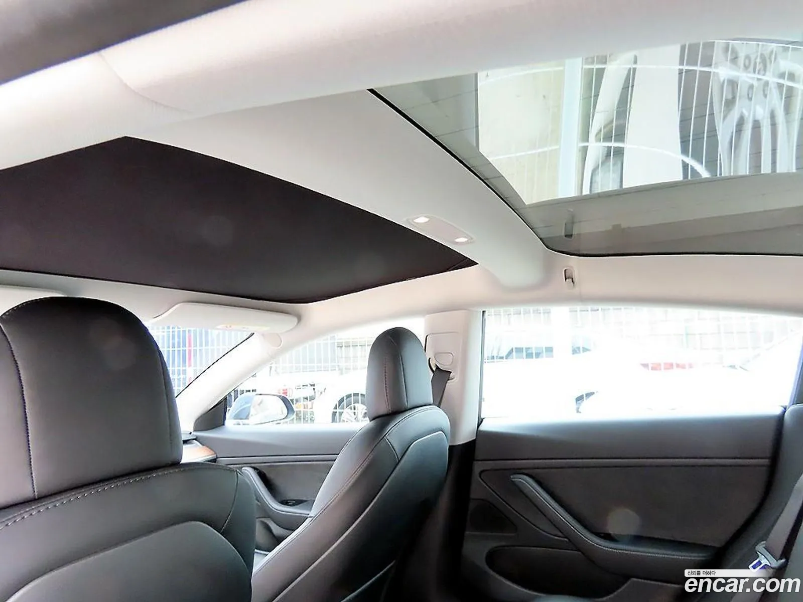 Tesla Model 3 2020 — 11