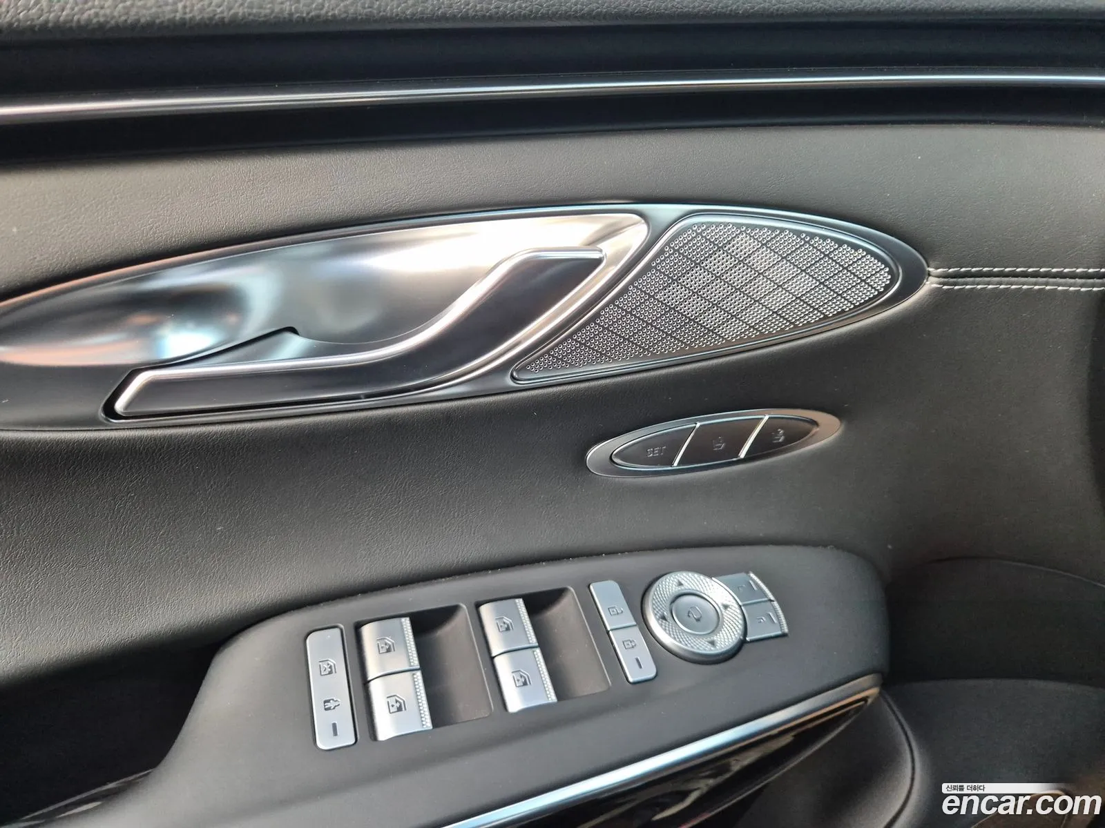 Genesis GV70 2022 — 15