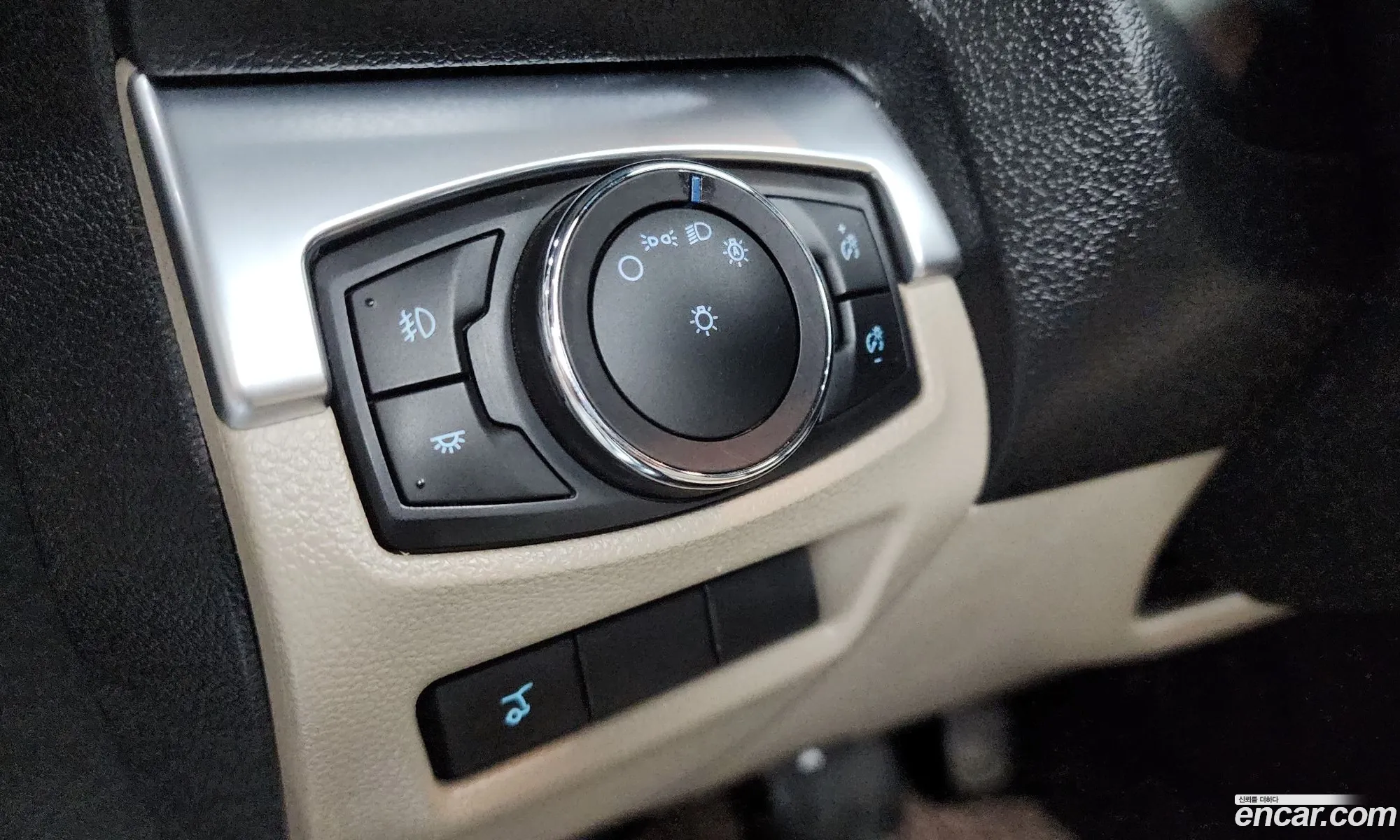 Ford Explorer 2019 1FM5K8F84KGA33391 — 33
