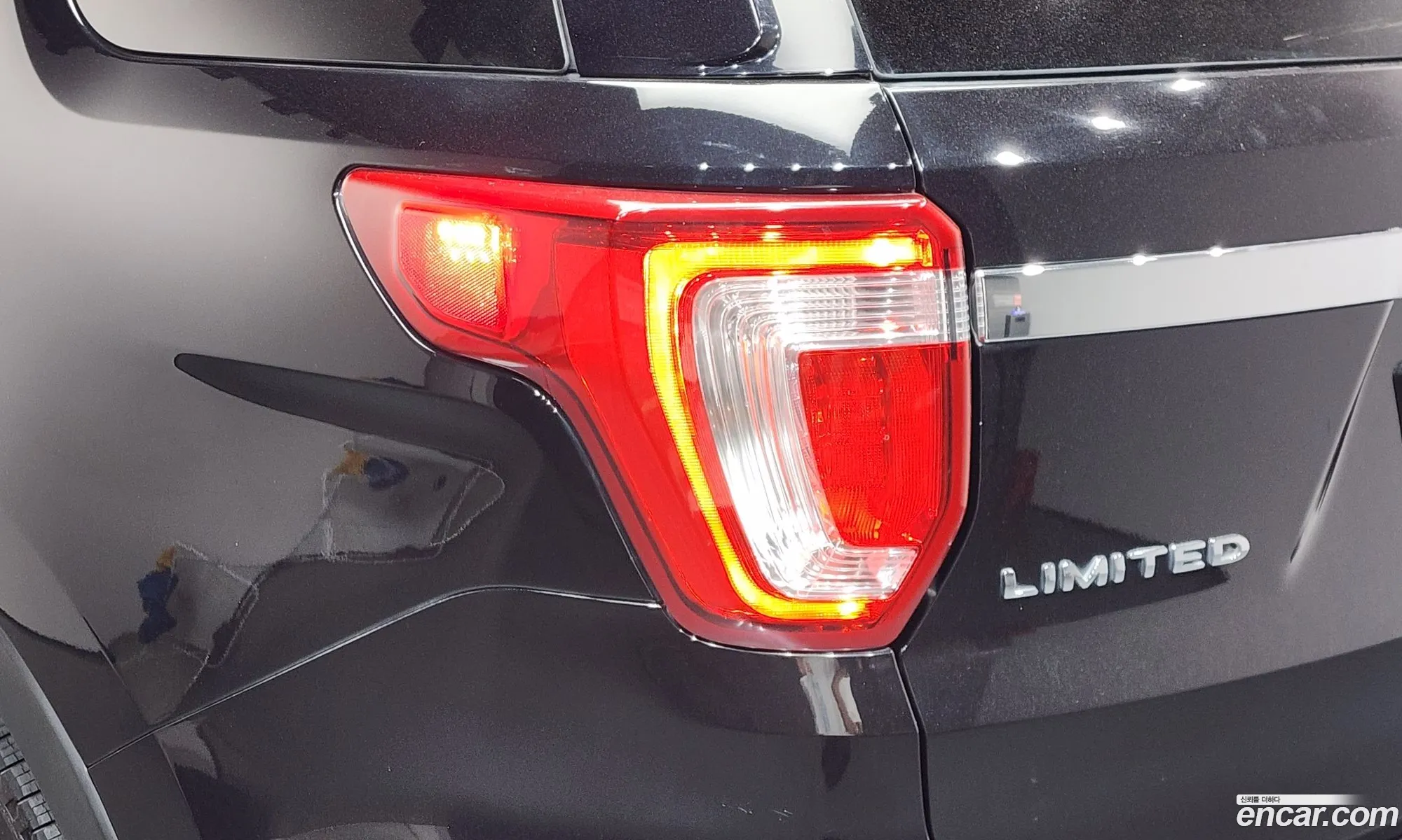 Ford Explorer 2019 1FM5K8F84KGA33391 — 26