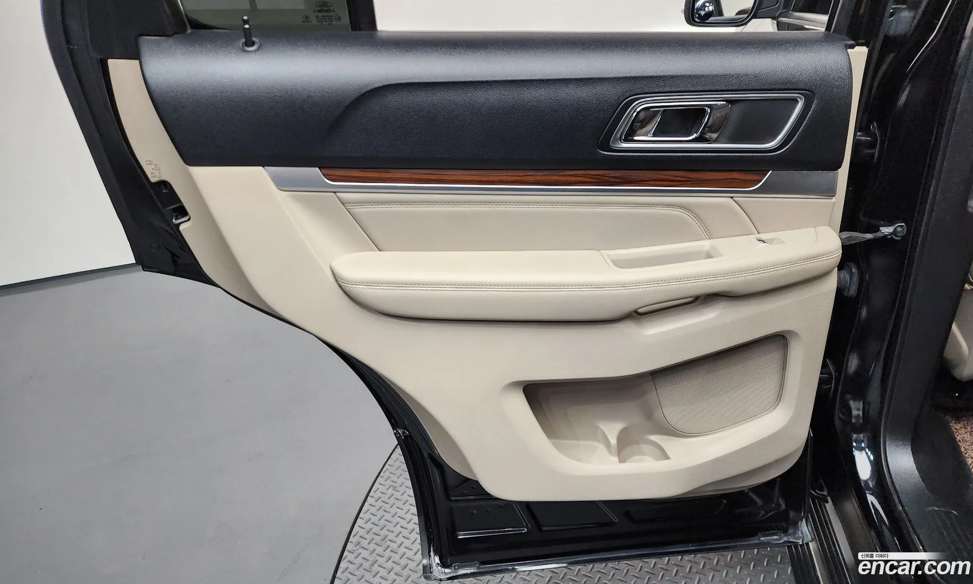 Ford Explorer 2019 1FM5K8F84KGA33391 — 7