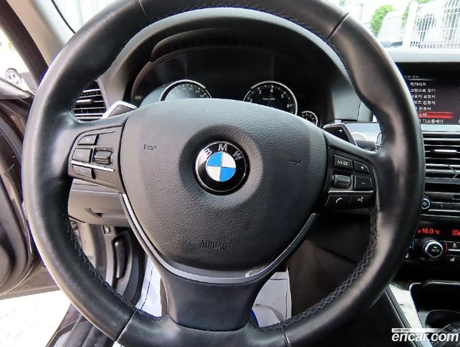 BMW 5 Series 2016 — 9