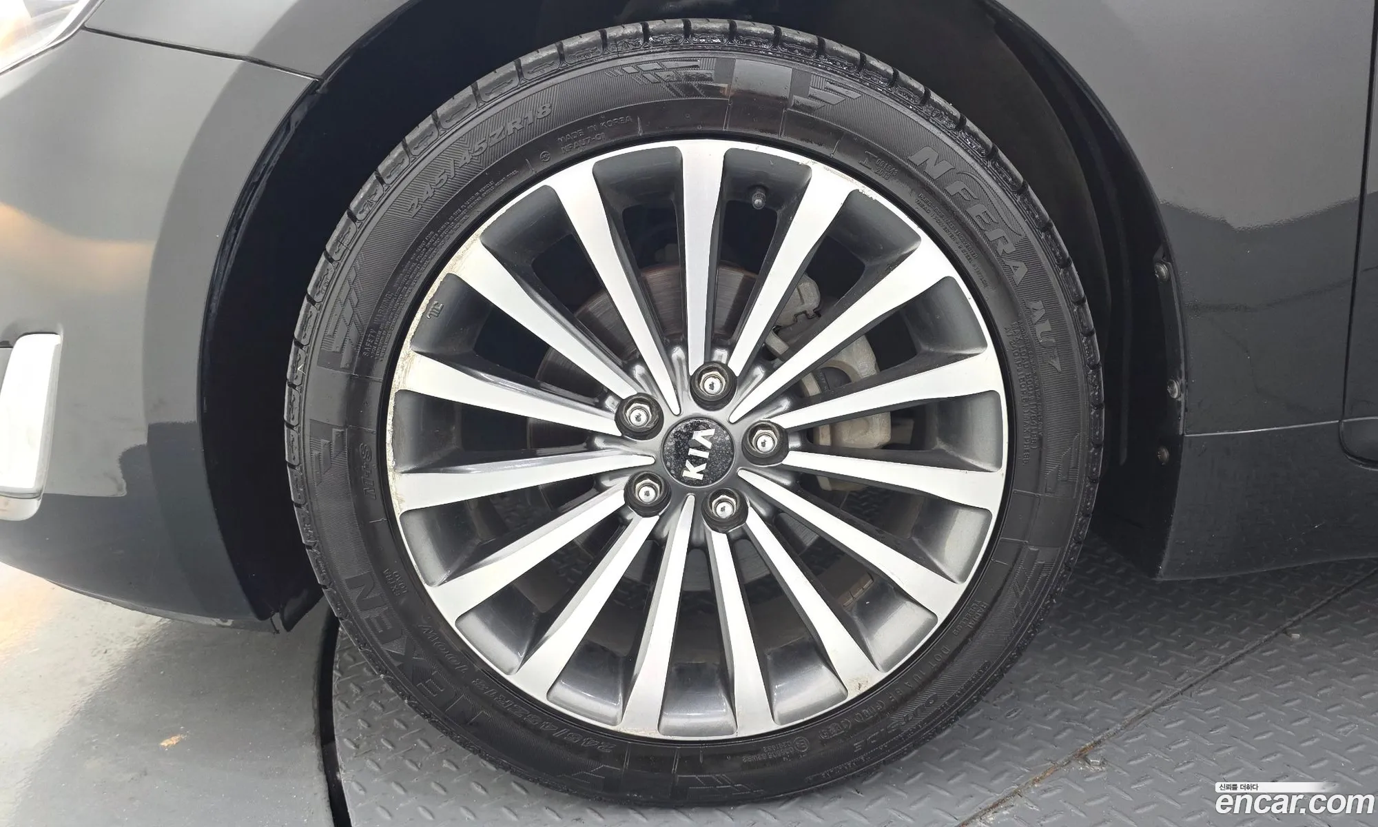 Kia K7 2014 KNALL418BEA157692 — 2