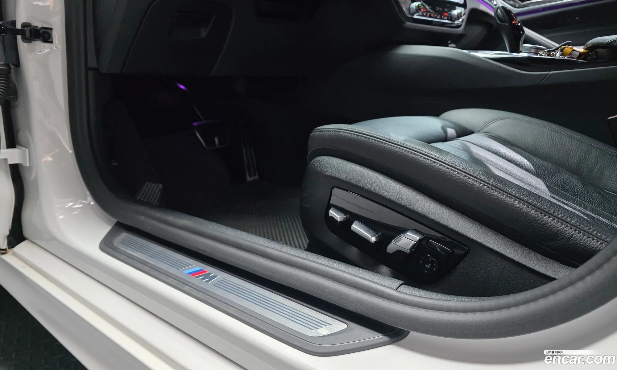 BMW 5 Series 2022 — 17