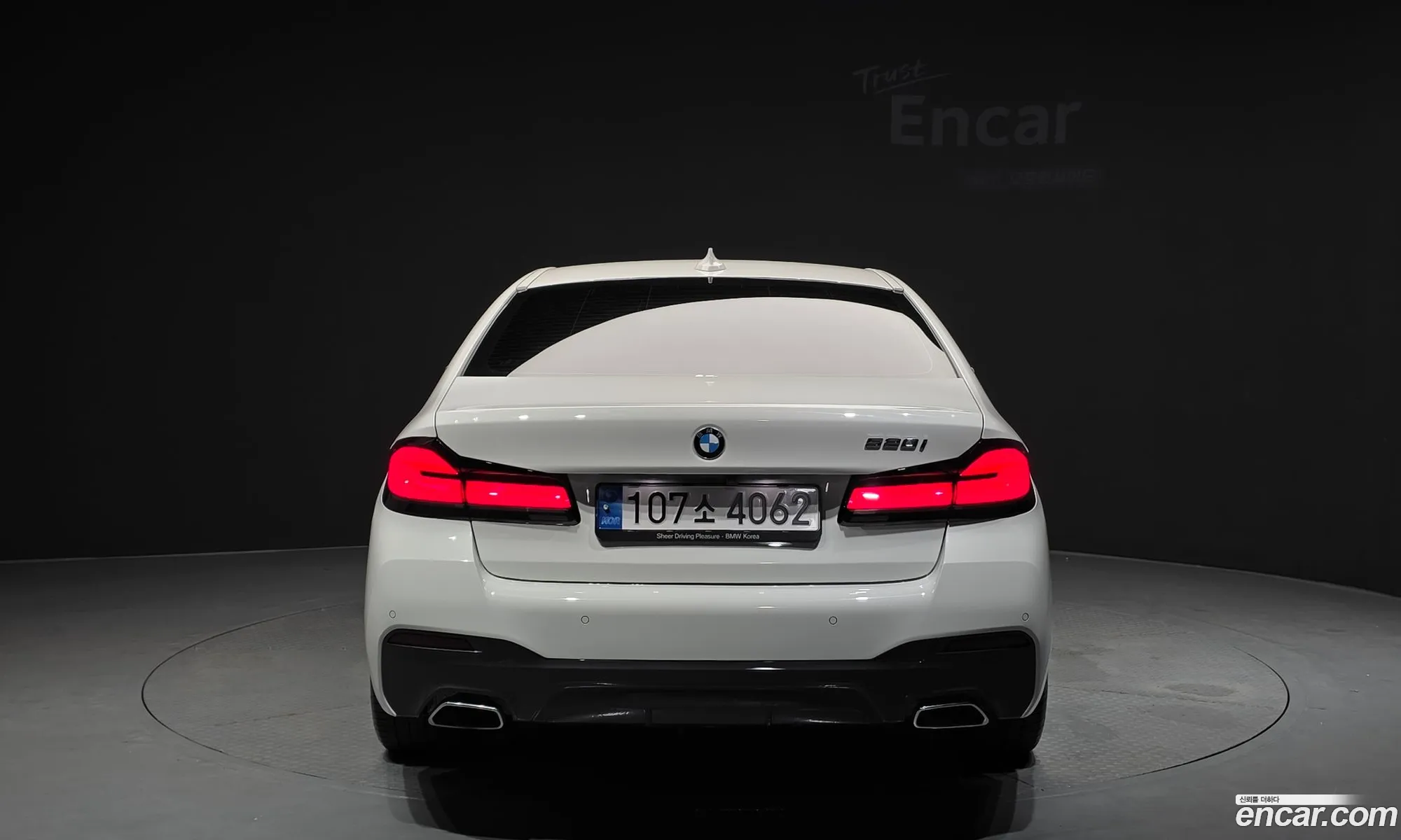 BMW 5 Series 2022 — 12