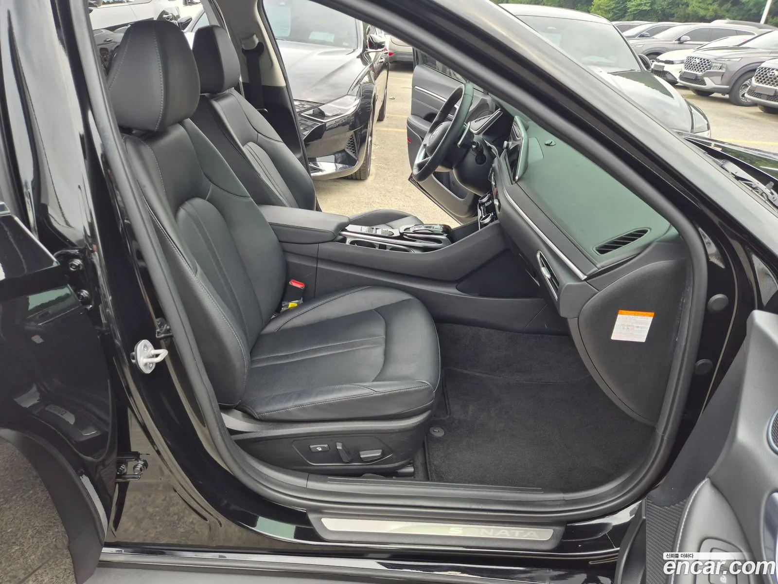 Hyundai Sonata Hybrid 2023 — 17
