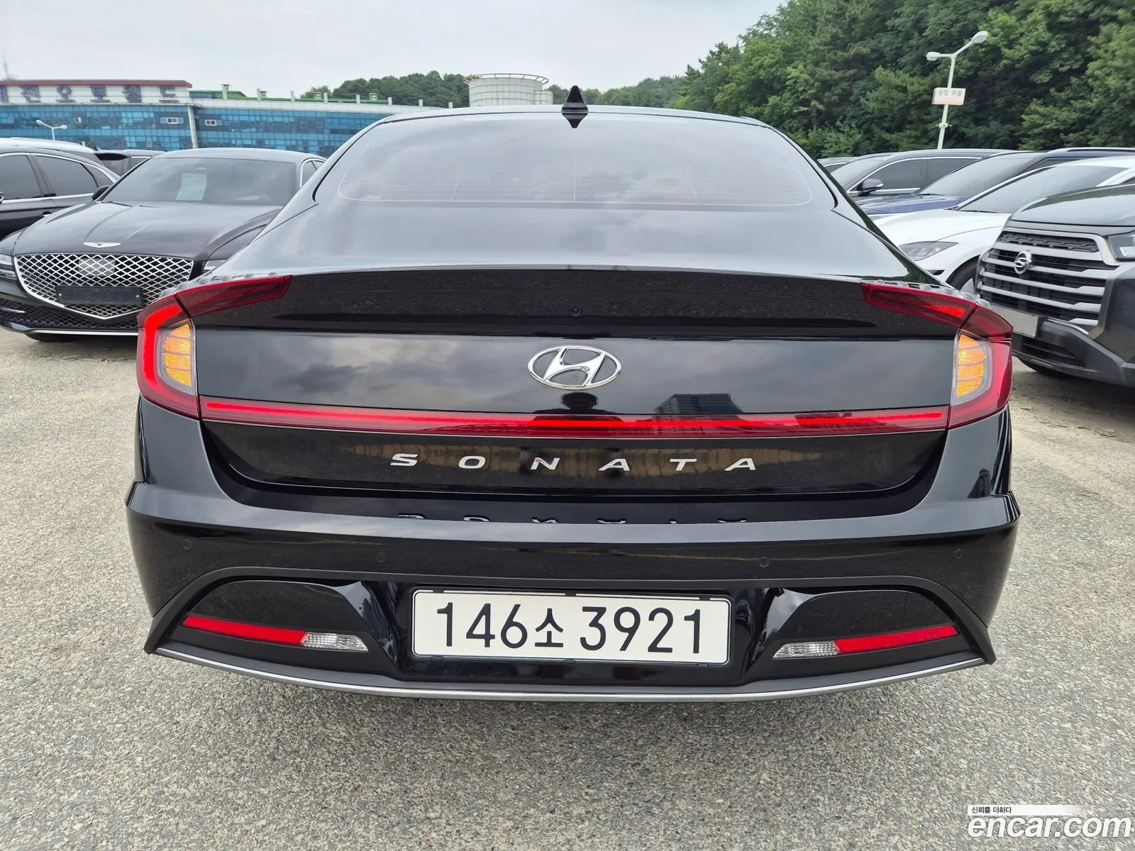 Hyundai Sonata Hybrid 2023 — 13