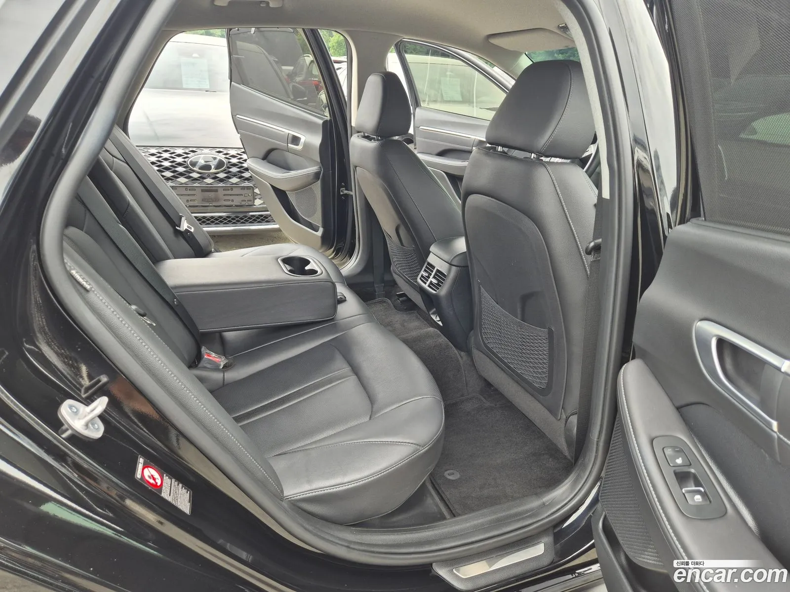 Hyundai Sonata Hybrid 2023 — 19