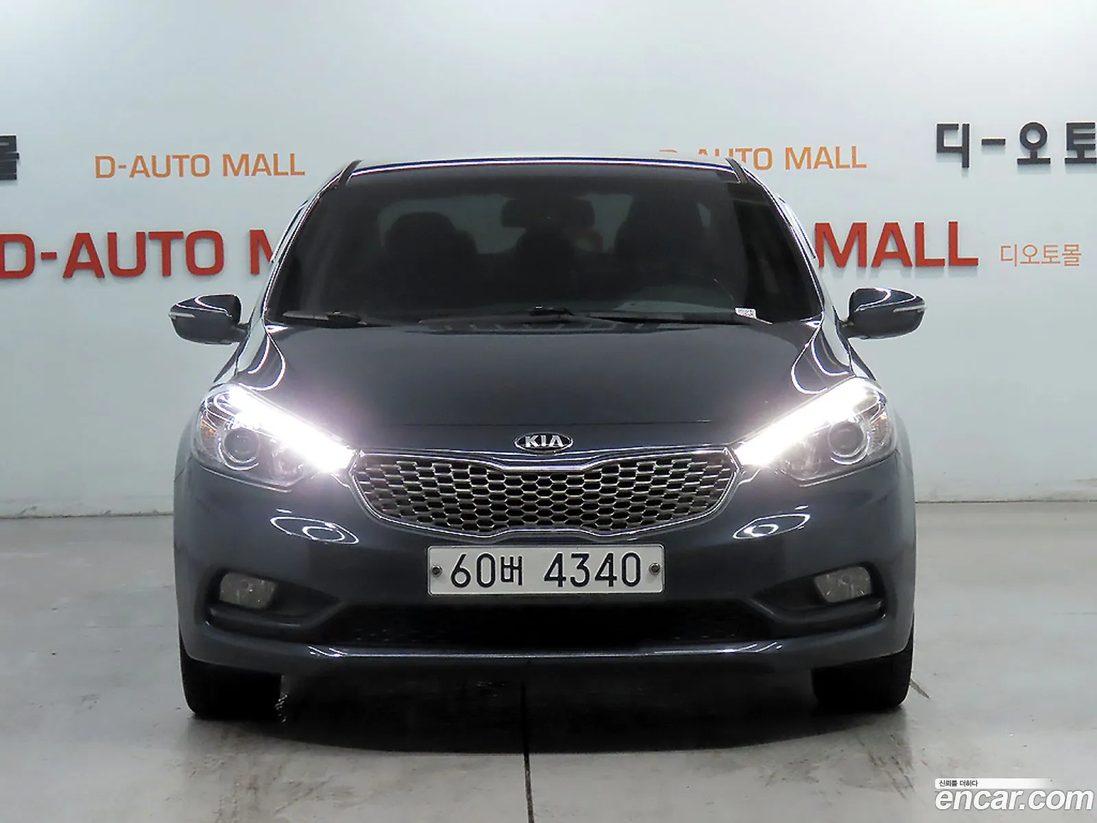 Kia K3 2013 — 13