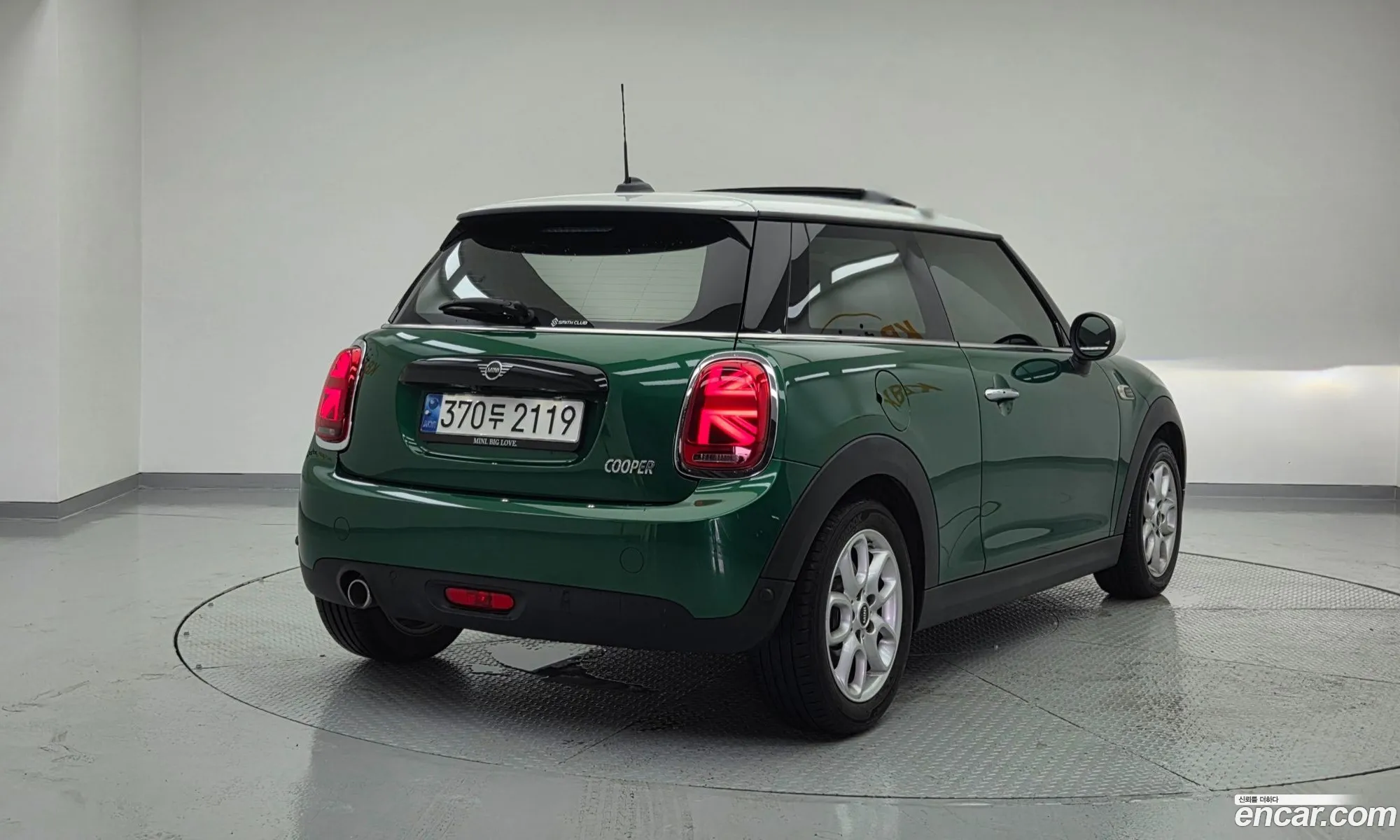 Mini Cooper 2021 — 5