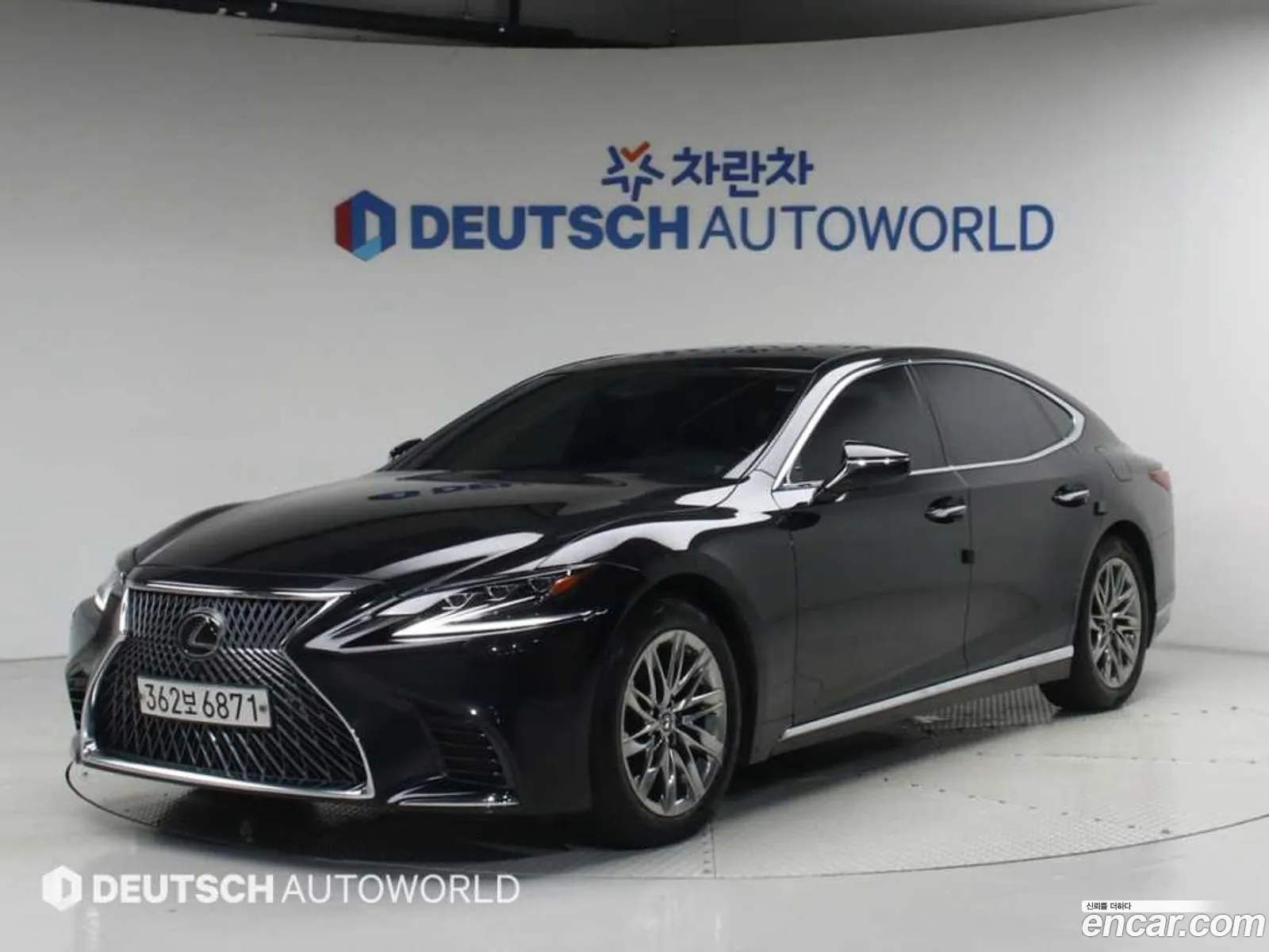 Lexus LS500 2018 — 17