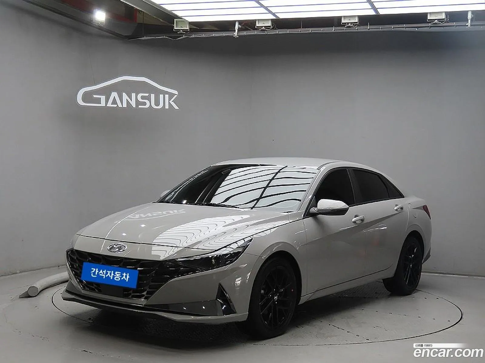 Hyundai Elantra 2020 — 20