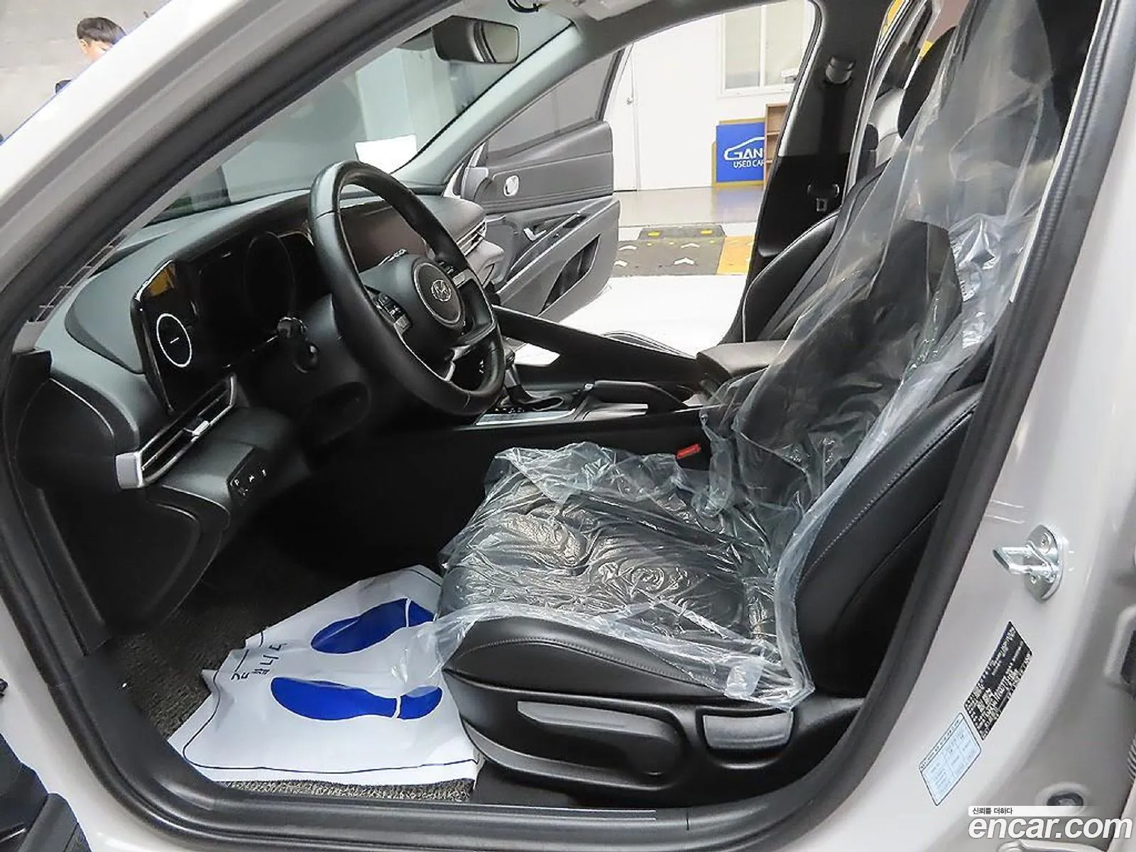 Hyundai Elantra 2020 — 18
