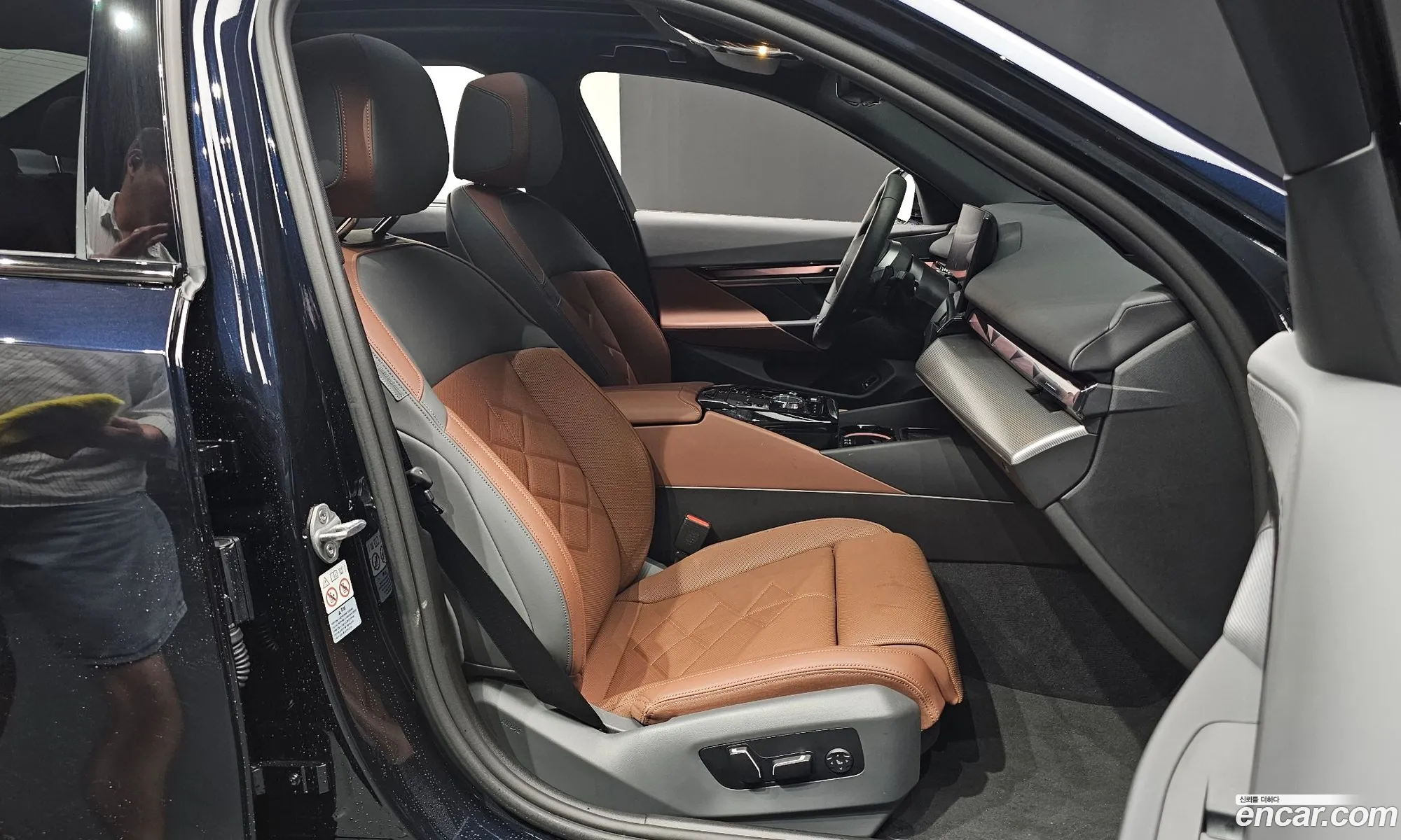 BMW 5 Series 2024 — 18