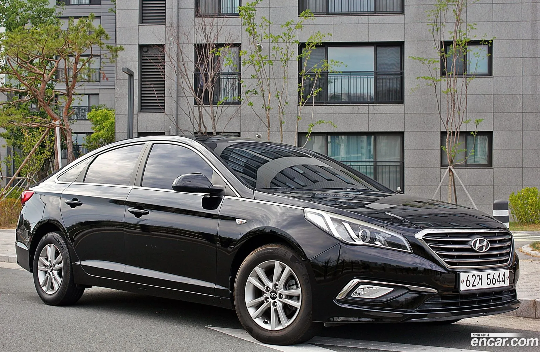 Hyundai LF Sonata 2014 — 20