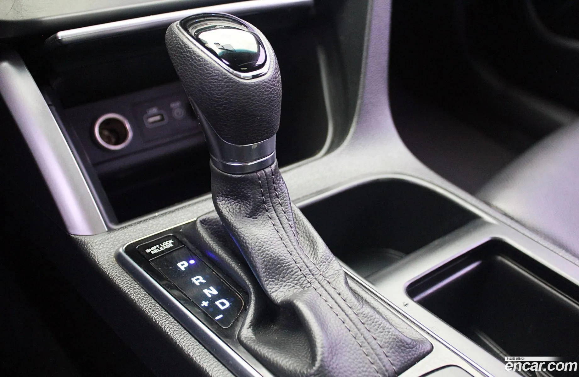 Hyundai LF Sonata 2014 — 19