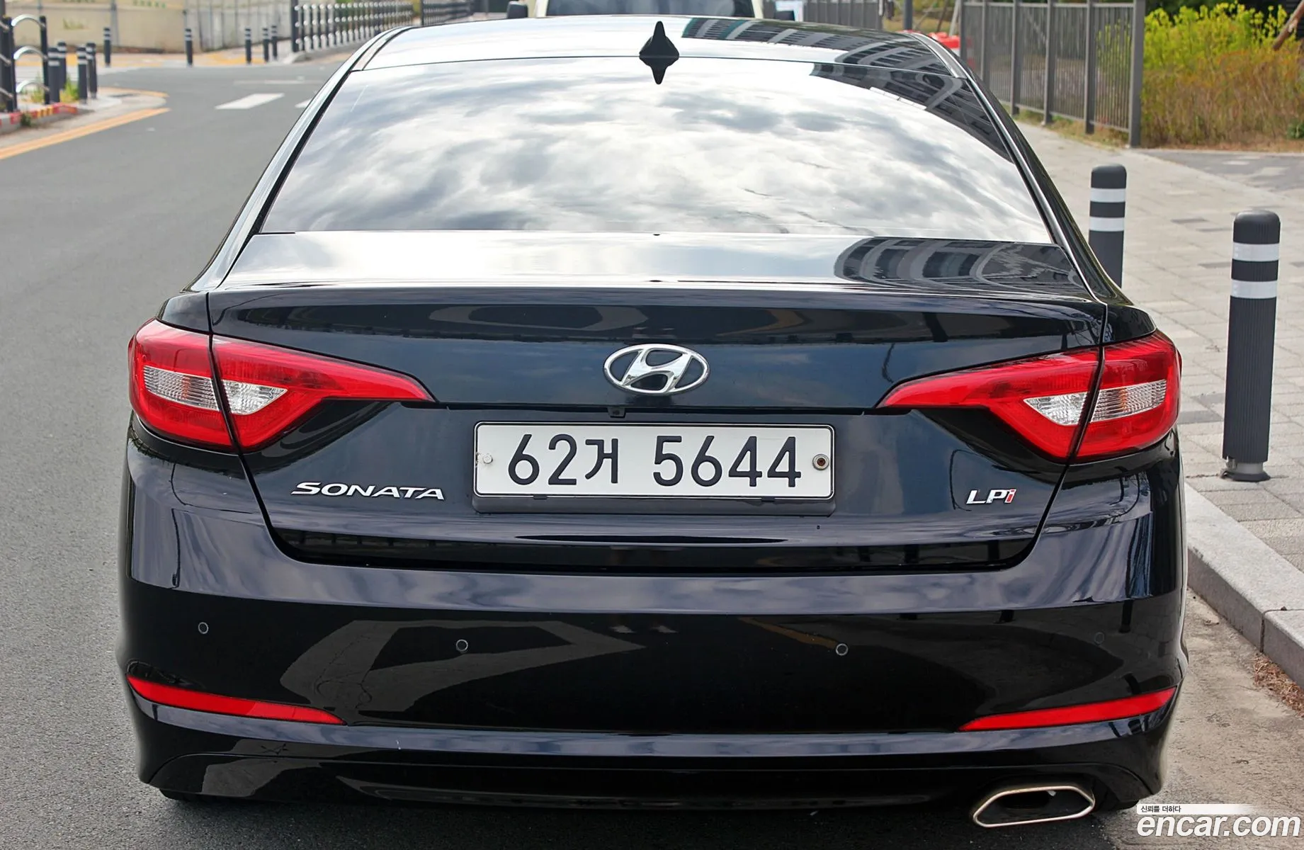 Hyundai LF Sonata 2014 — 16