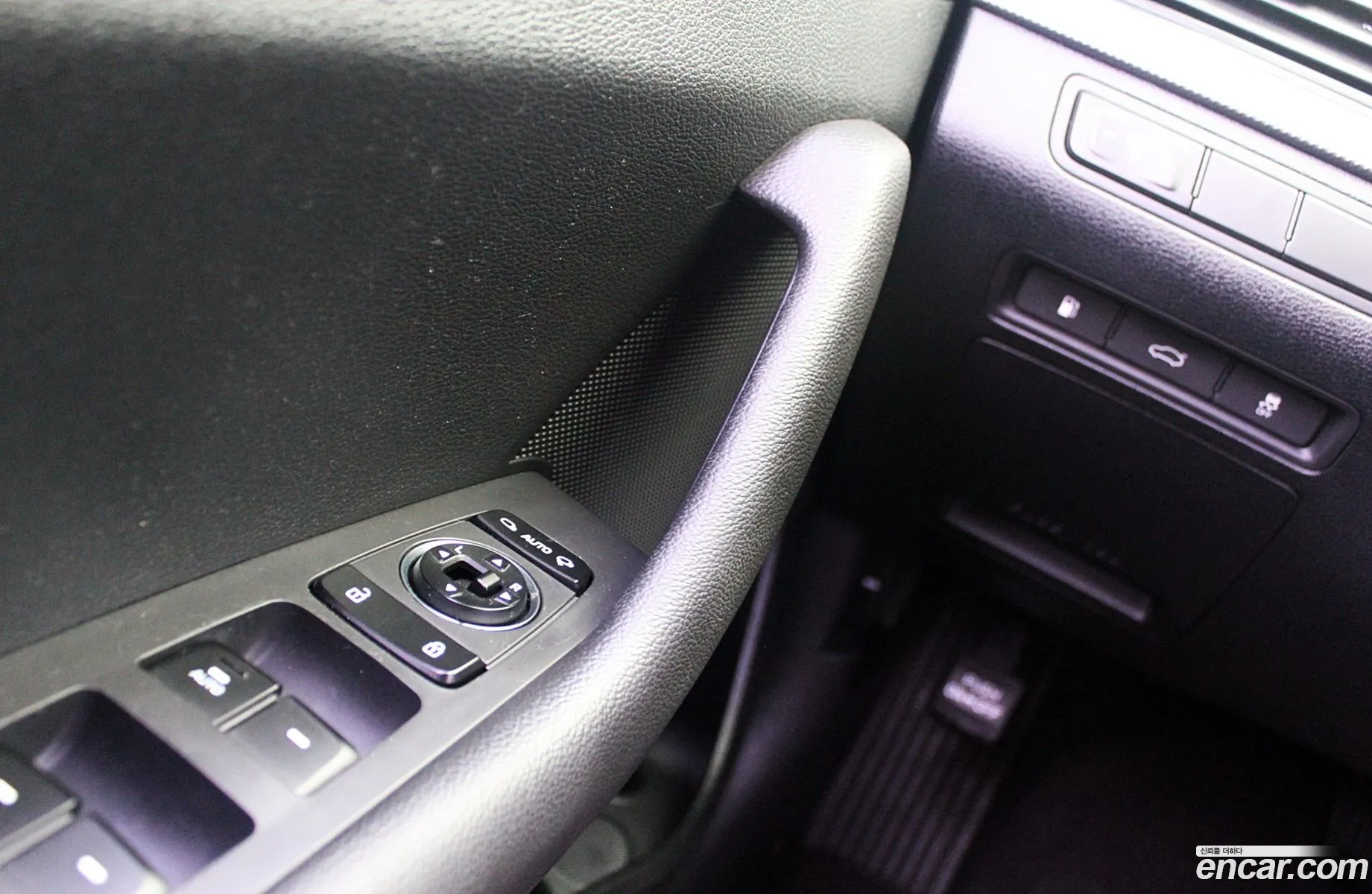 Hyundai LF Sonata 2014 — 4