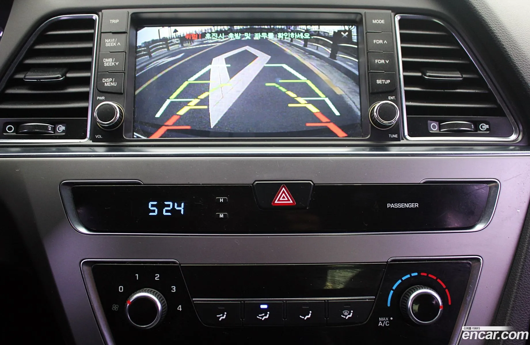 Hyundai LF Sonata 2014 — 11