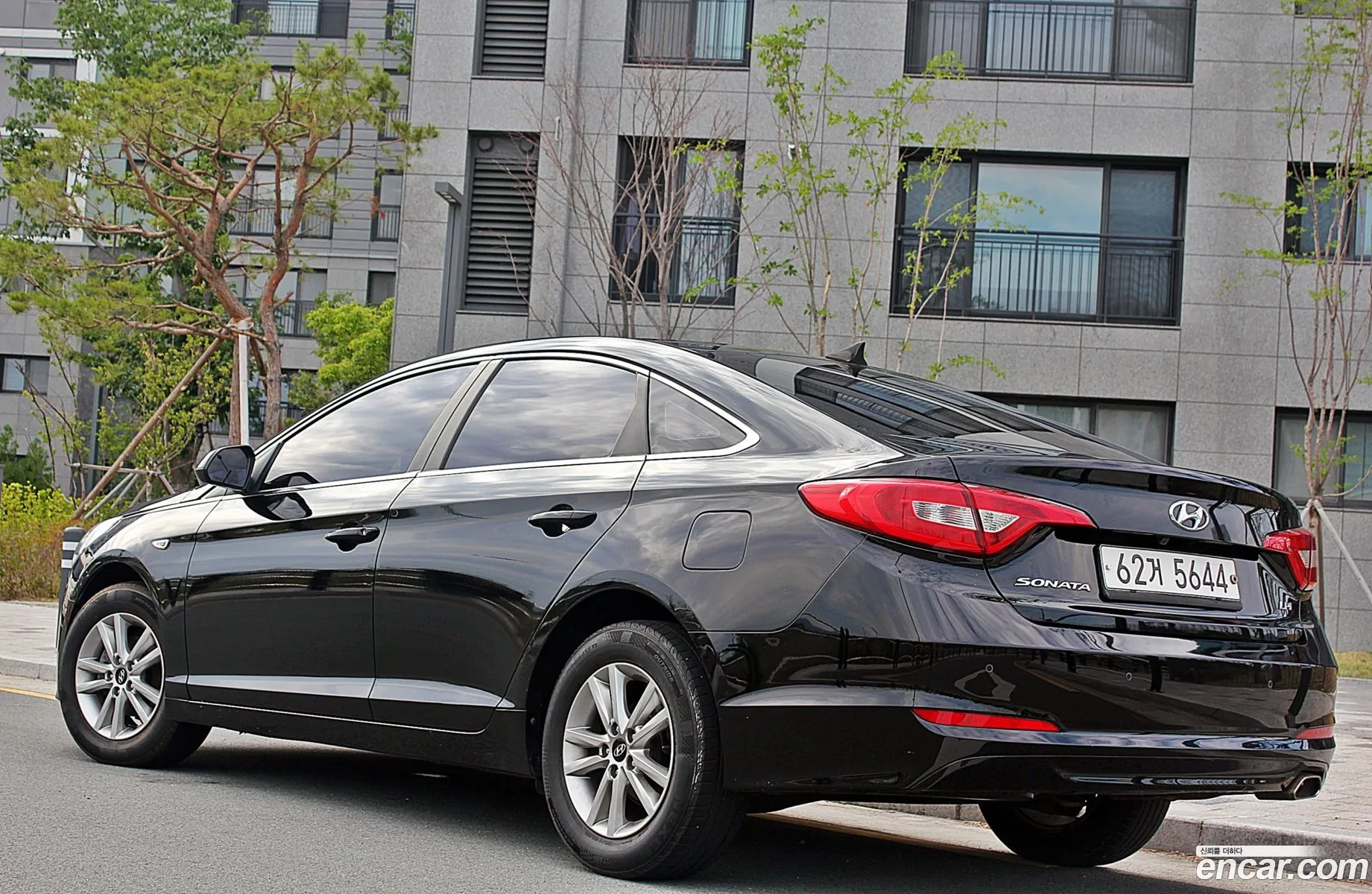 Hyundai LF Sonata 2014 — 8