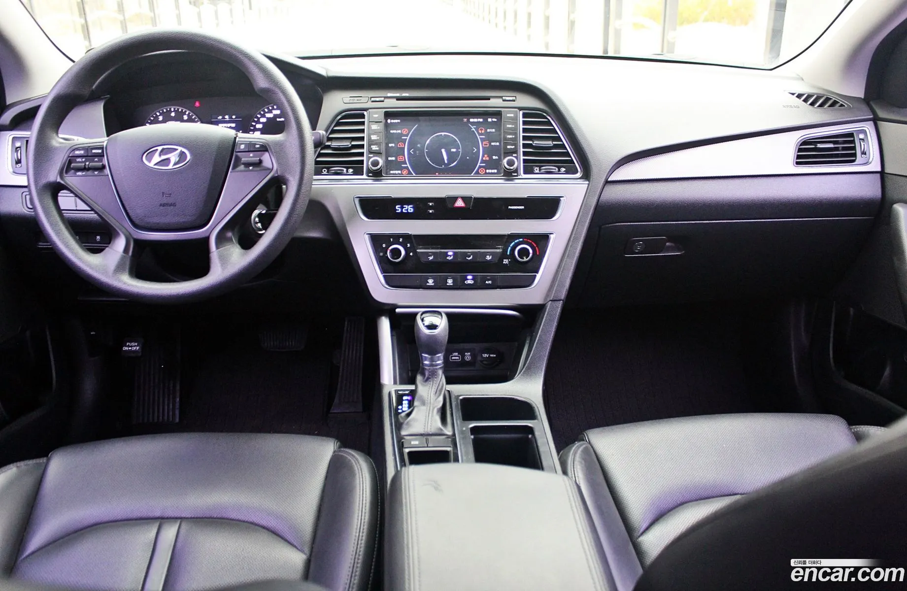Hyundai LF Sonata 2014 — 15