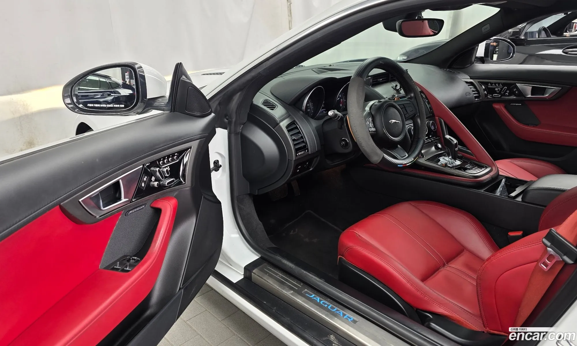 Jaguar F-Type 2015 SAJAA61U8F8K19550 — 2