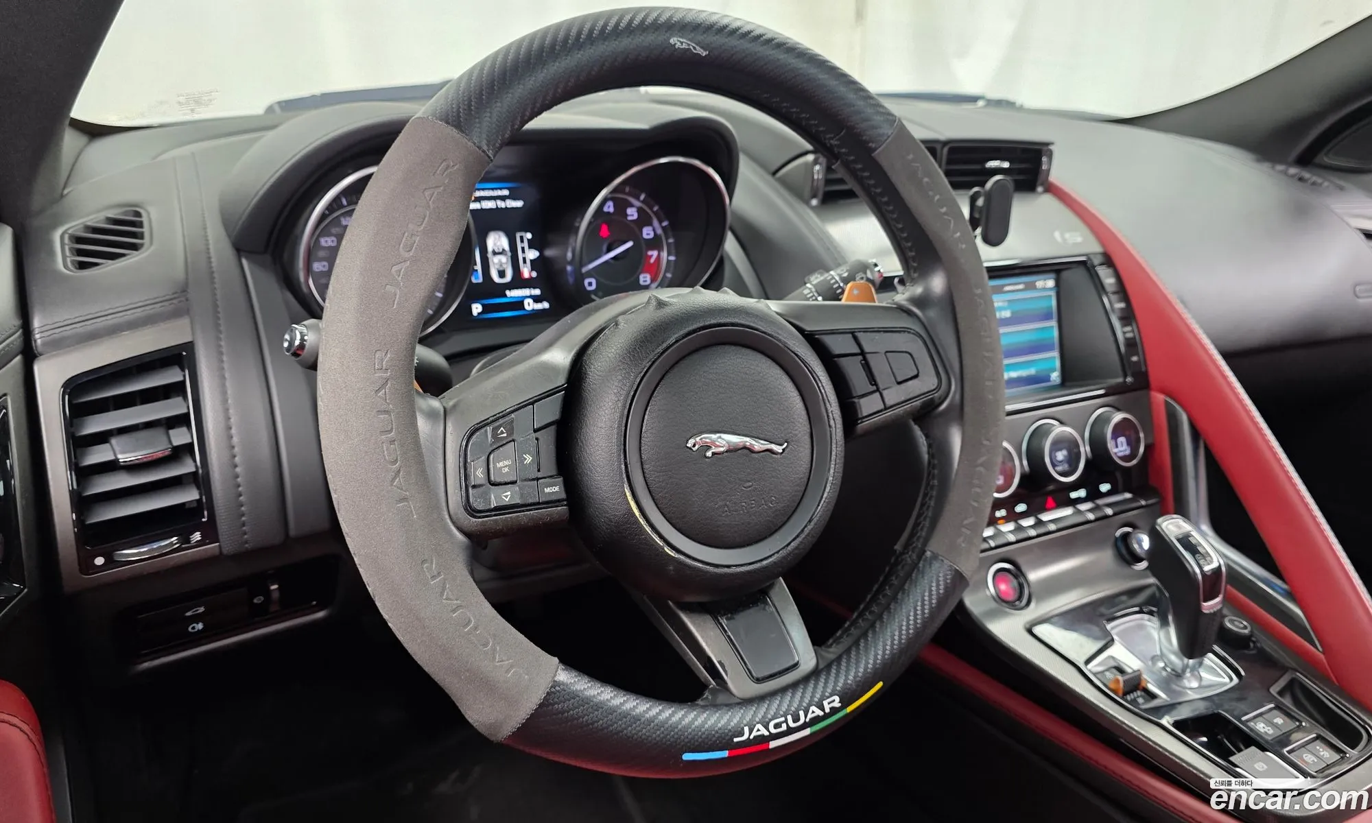 Jaguar F-Type 2015 SAJAA61U8F8K19550 — 6