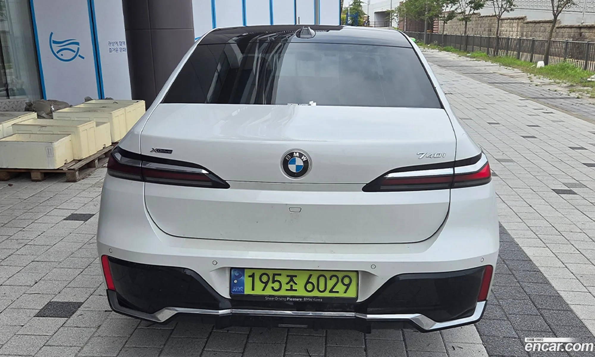 BMW 7 Series 2024 — 11