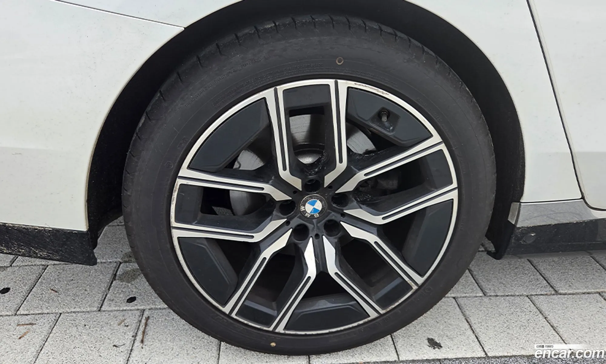 BMW 7 Series 2024 — 10