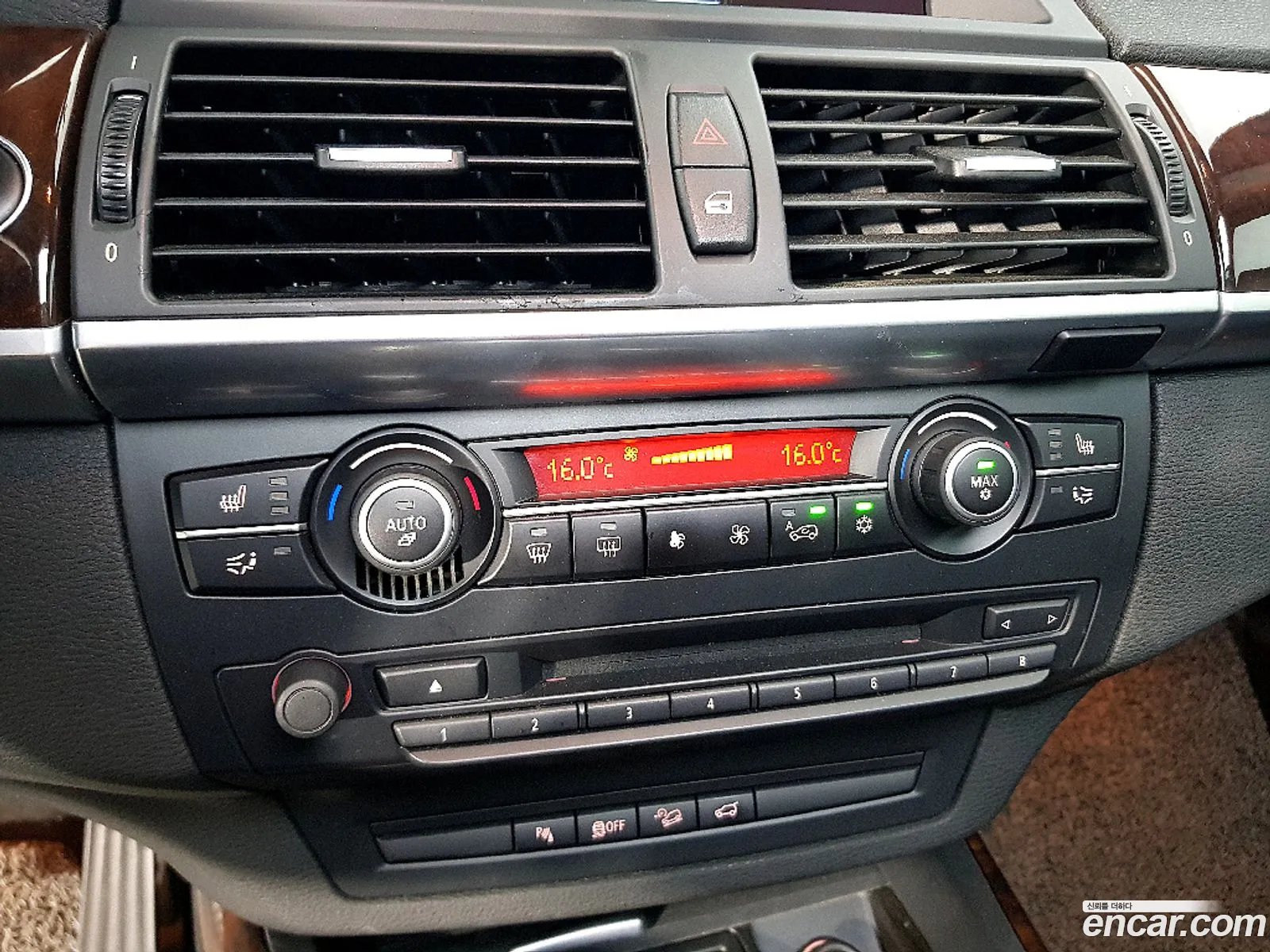 BMW X5 2010 — 2