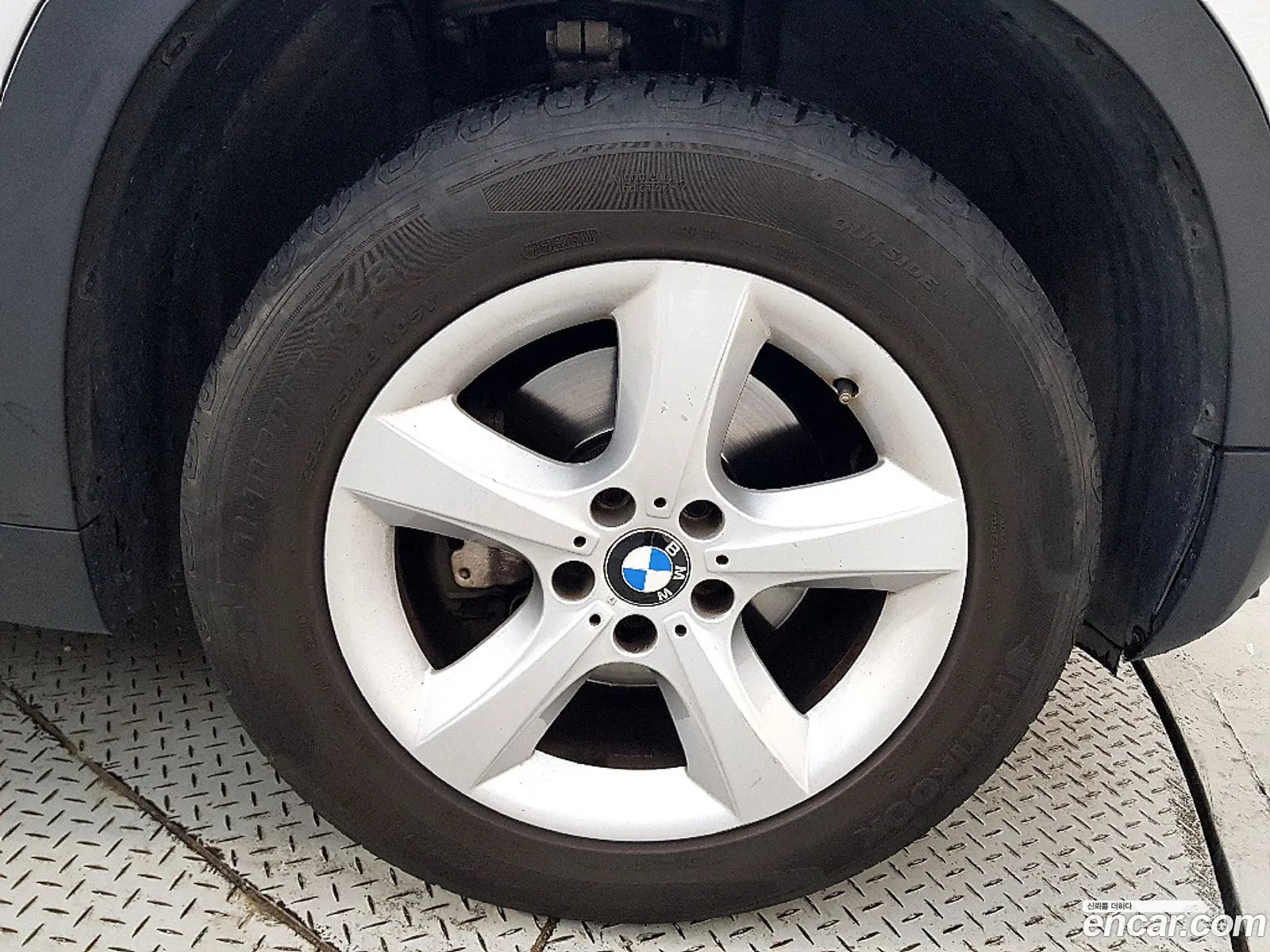 BMW X5 2010 — 4