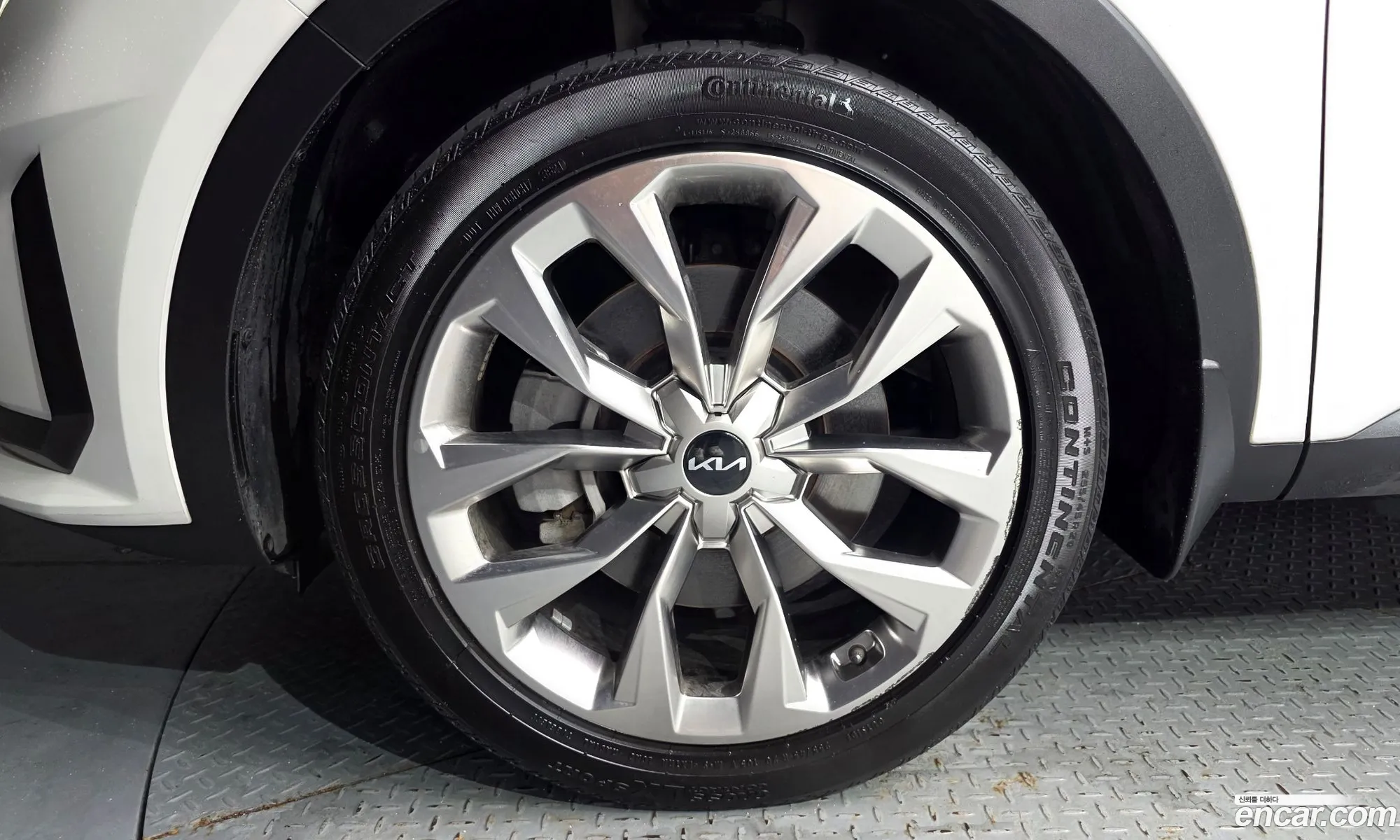 Kia Sorento 2022 KNARF81FGNA157478 — 3