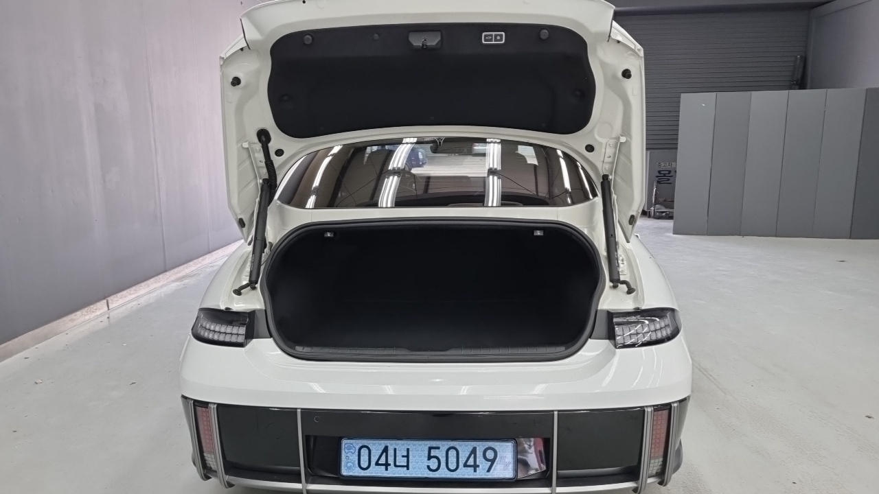 Hyundai Ioniq 6 2022 — 18
