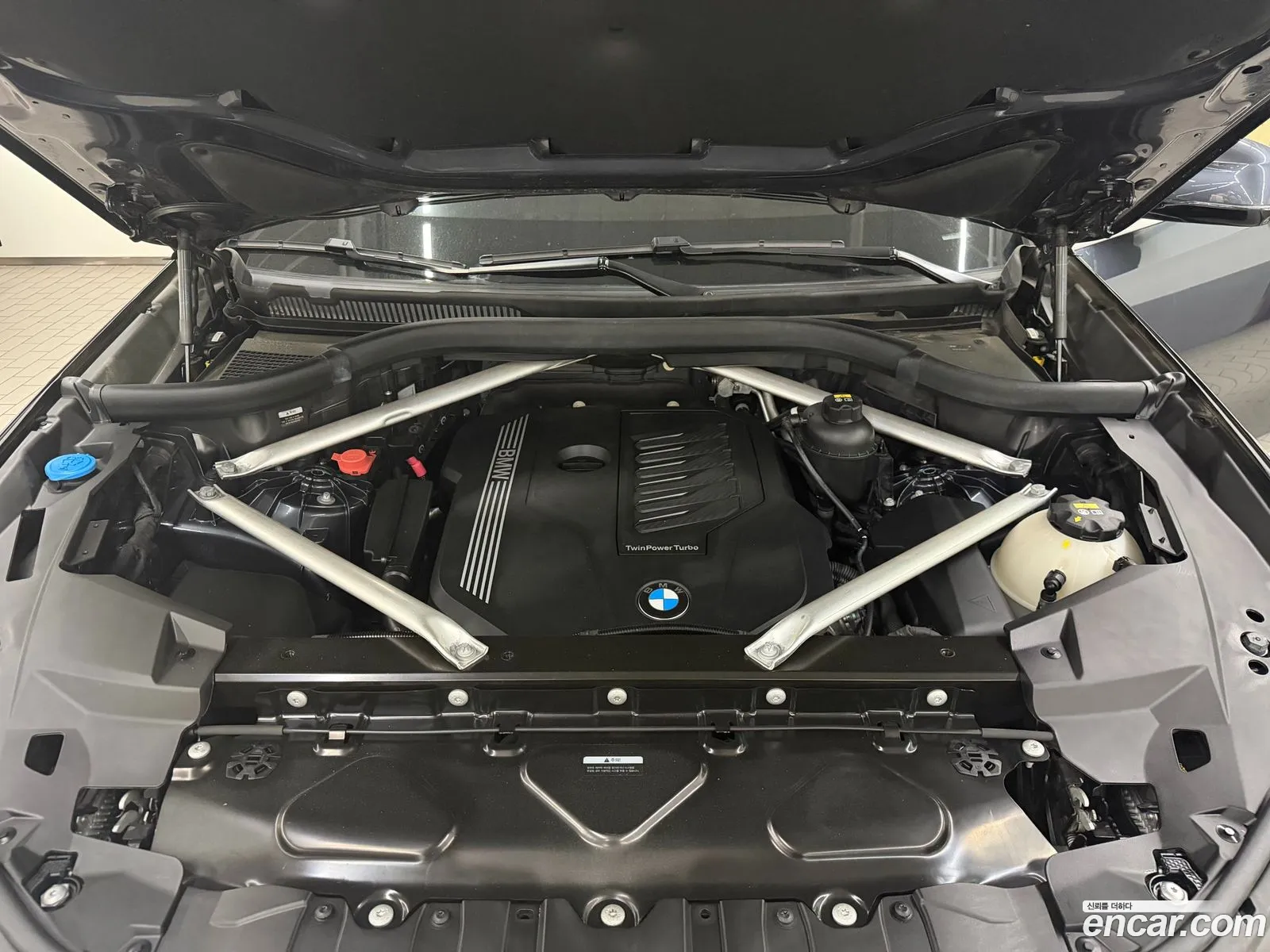 BMW X6 2021 — 18