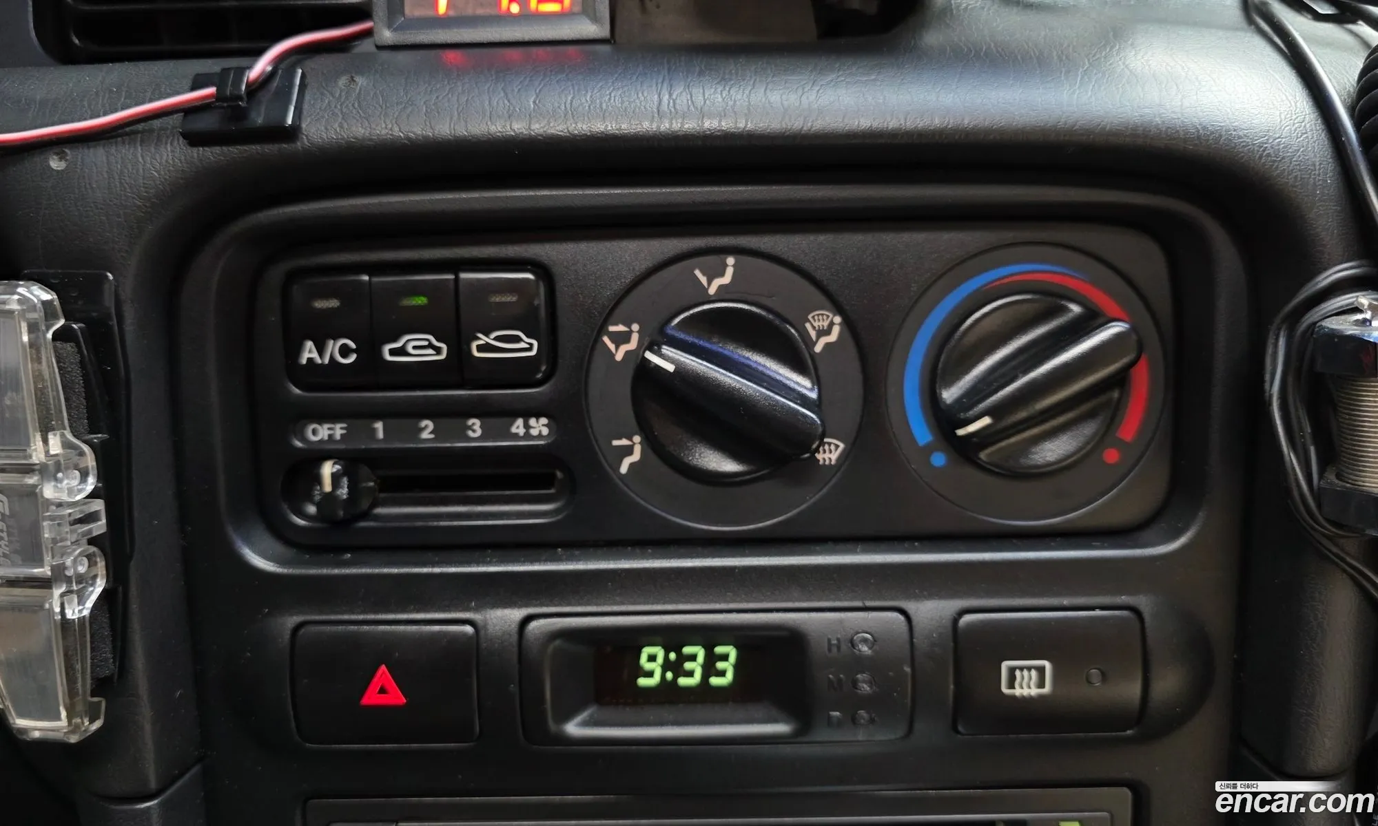 Hyundai Sonata 1997 KMHCF21NPVA010562 — 12