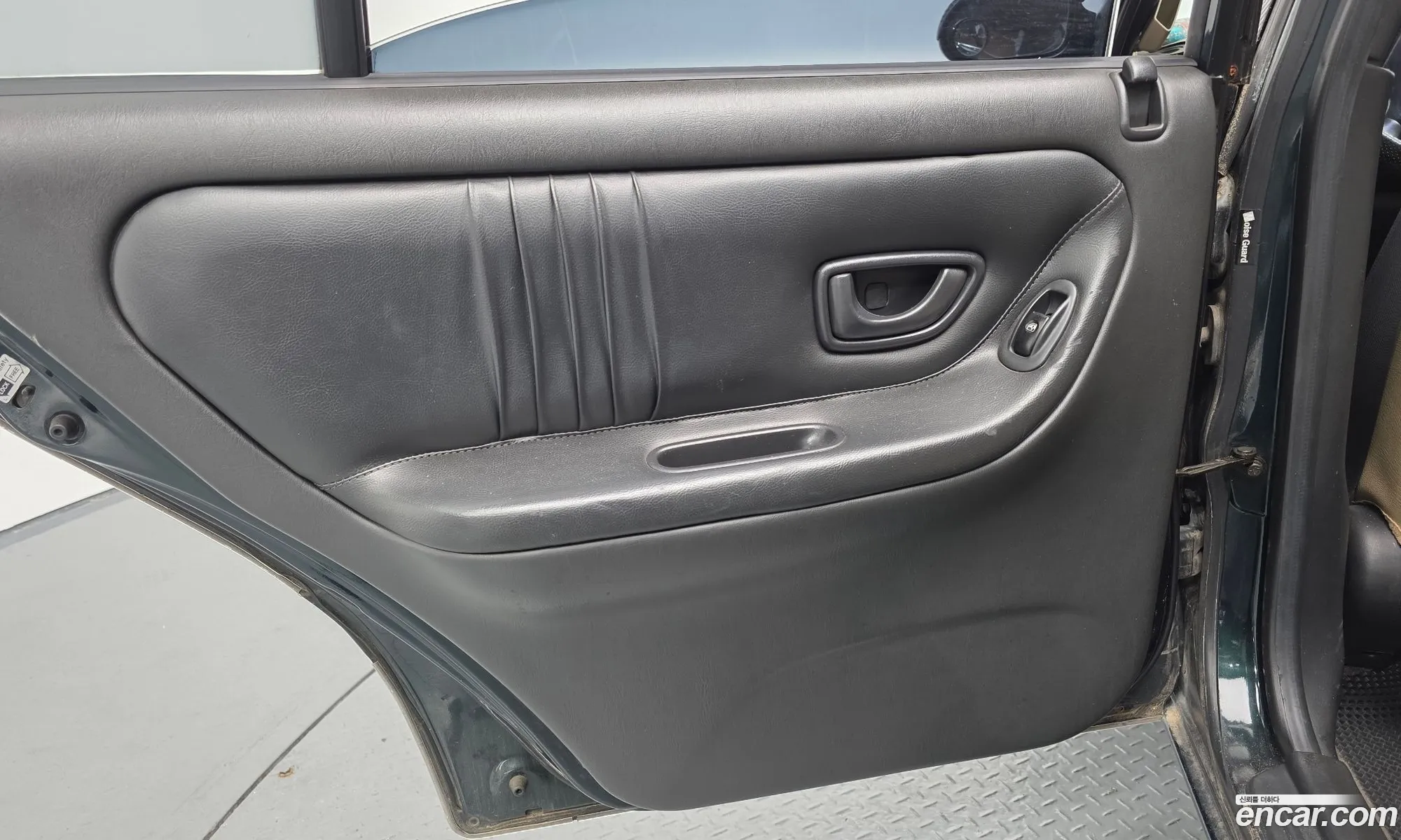 Hyundai Sonata 1997 KMHCF21NPVA010562 — 24