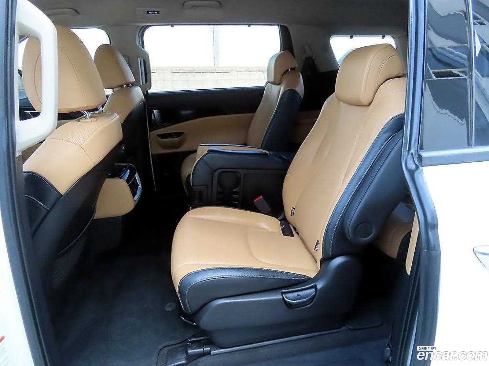 Kia Carnival 2022 — 19