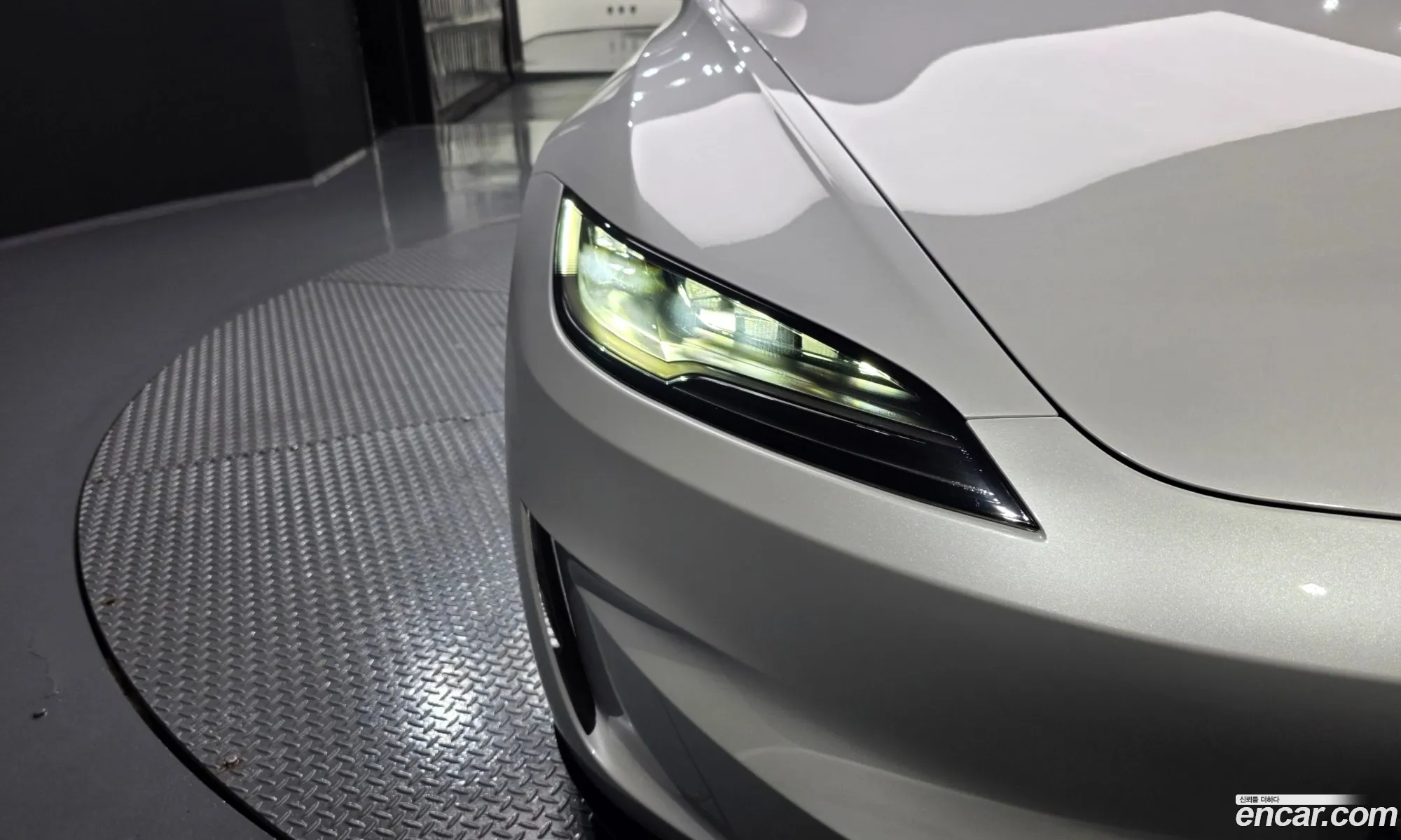 Tesla Model 3 2024 LRW3E7ET2RC242159 — 4