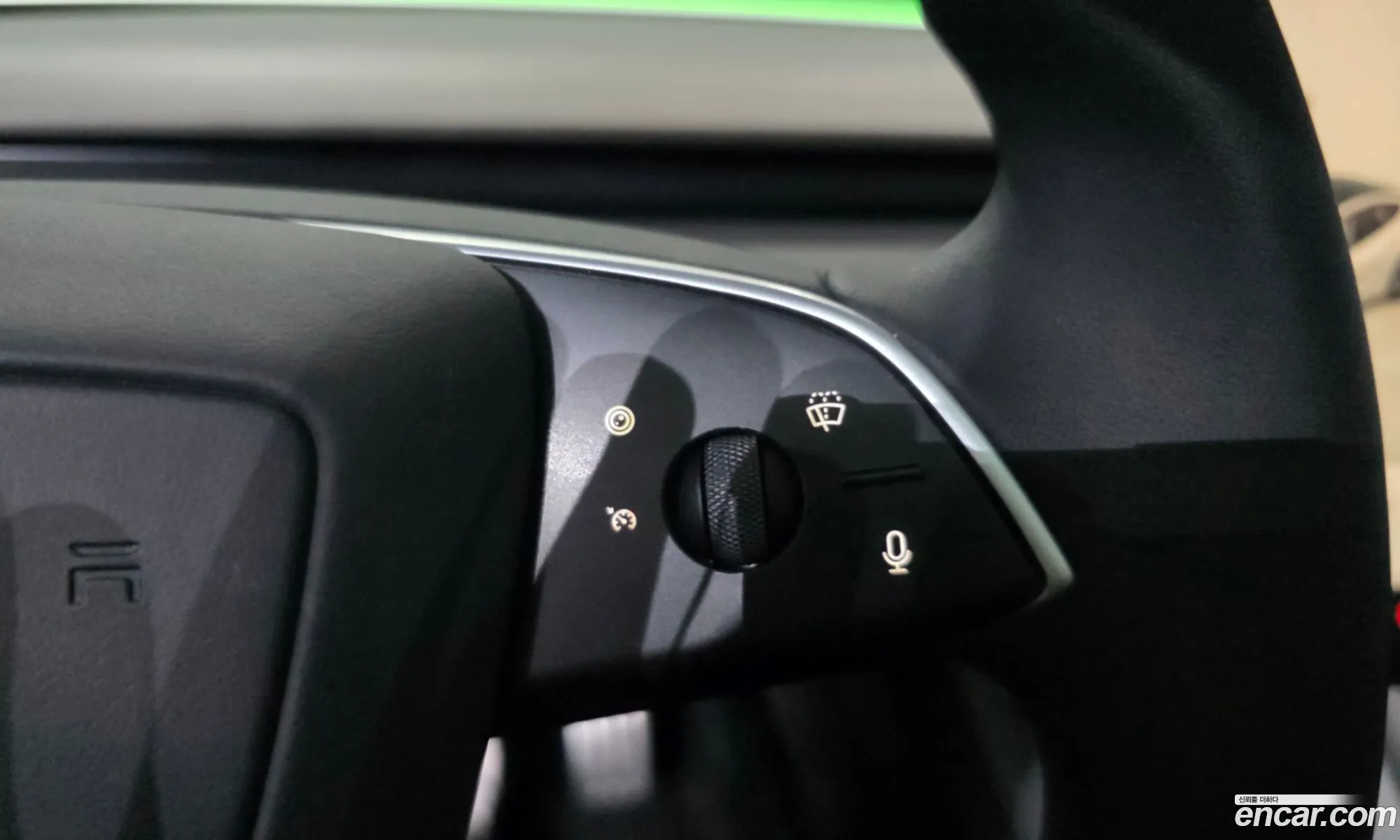 Tesla Model 3 2024 LRW3E7ET2RC242159 — 9