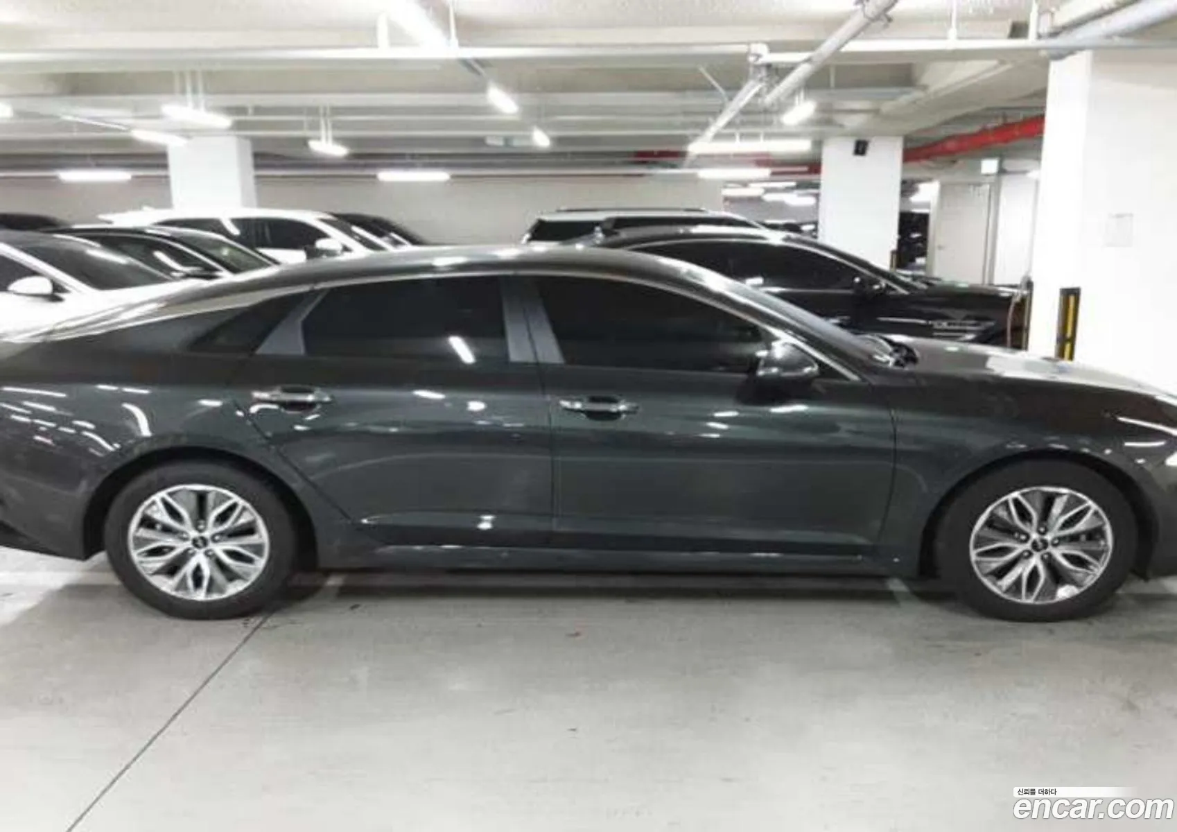 Kia K5 Hybrid 2022 — 4