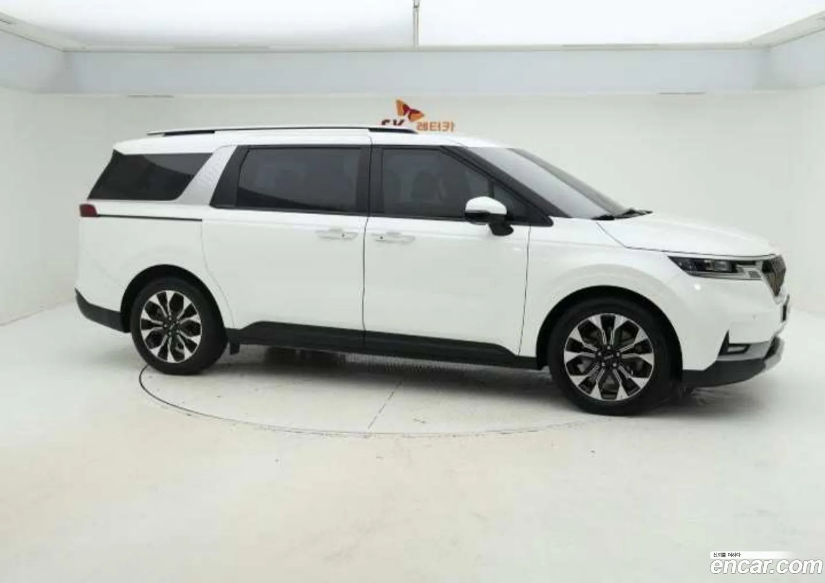Kia Carnival 2022 — 5