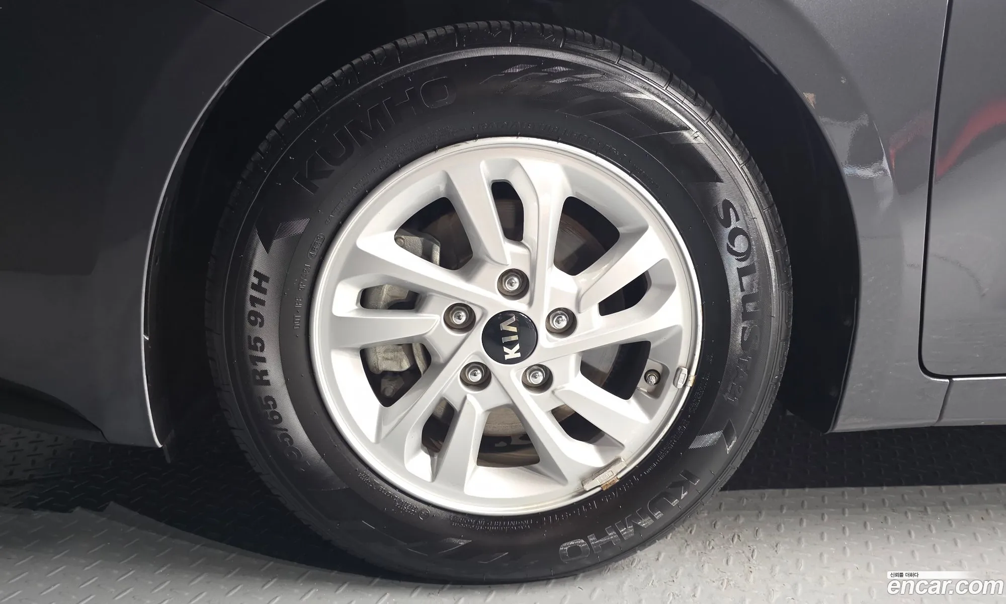 Kia K3 2018 KNAF141BEKA807152 — 4