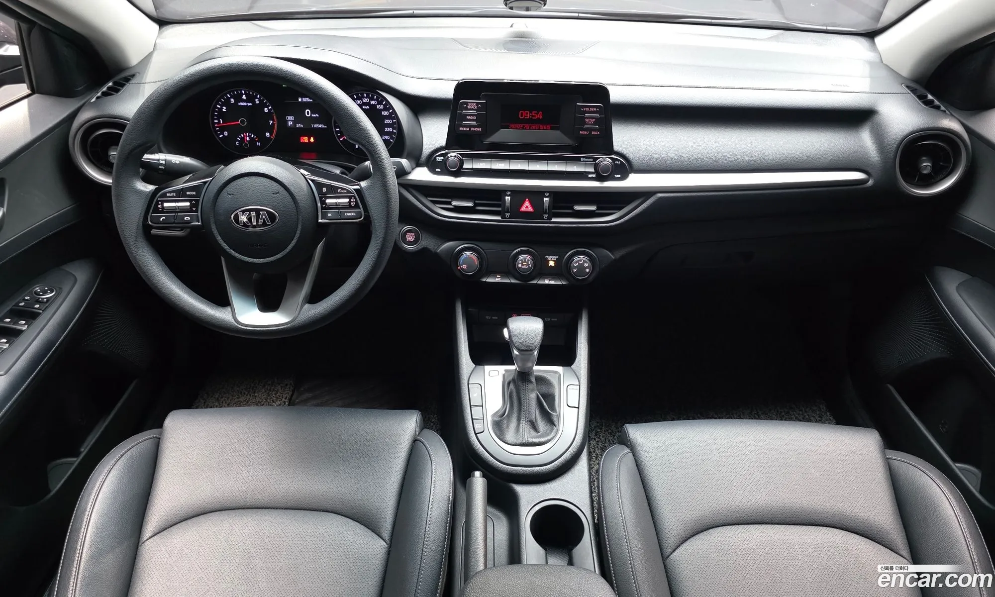 Kia K3 2018 KNAF141BEKA807152 — 18