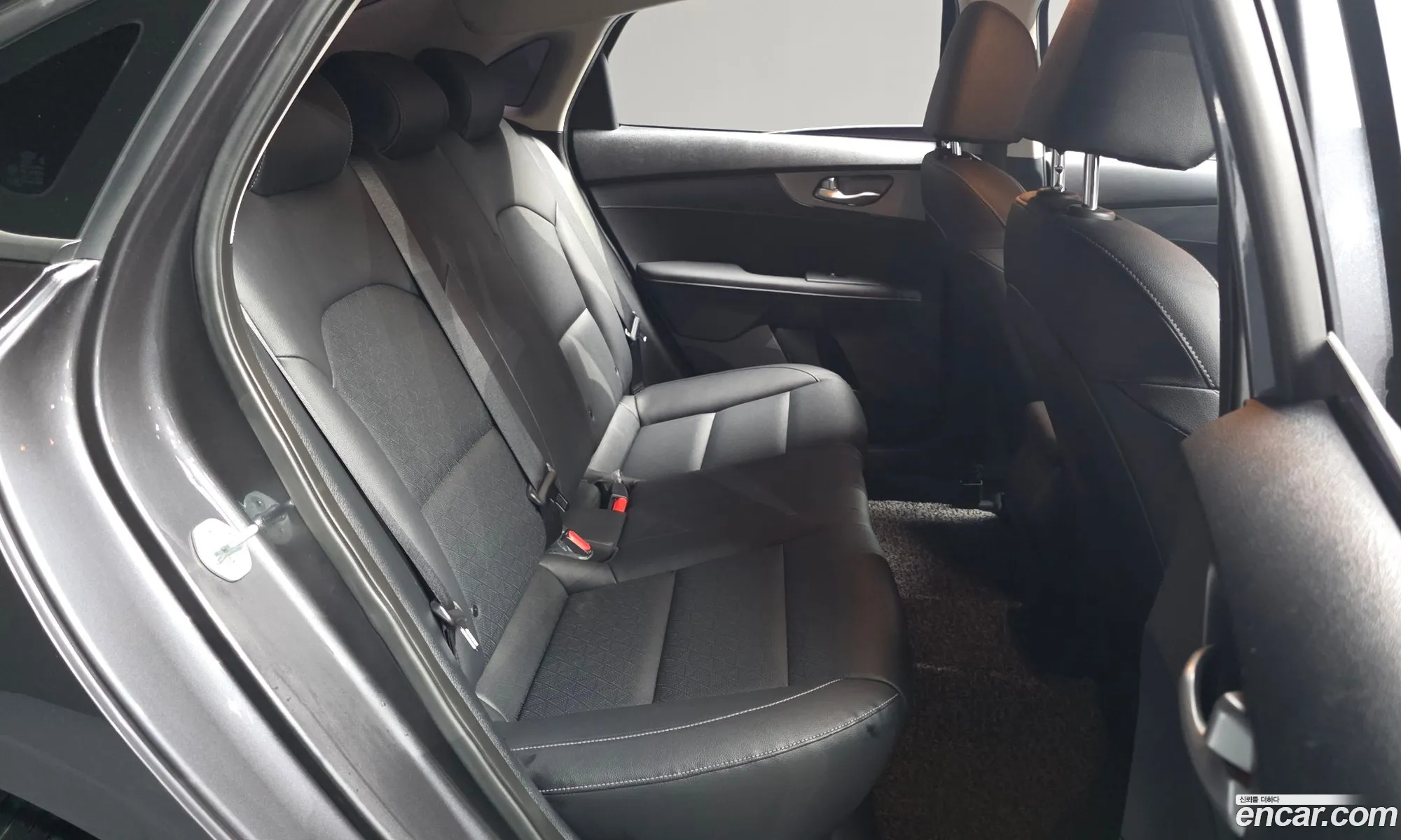 Kia K3 2018 KNAF141BEKA807152 — 19